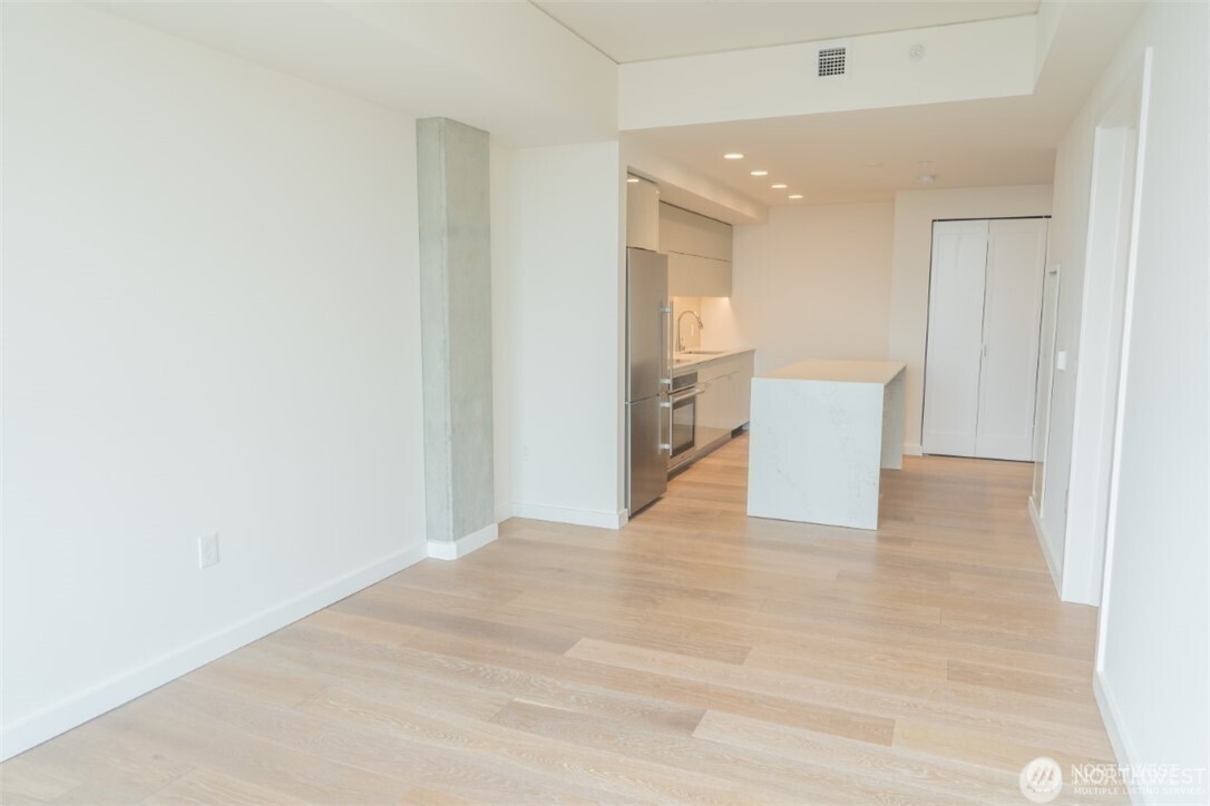 450 S Main Street 1605 Property Photo 11