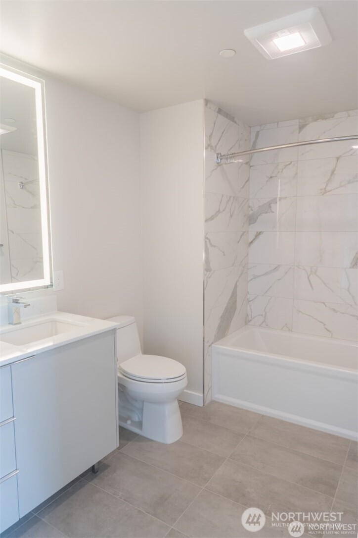 450 S Main Street 1605 Property Photo 12