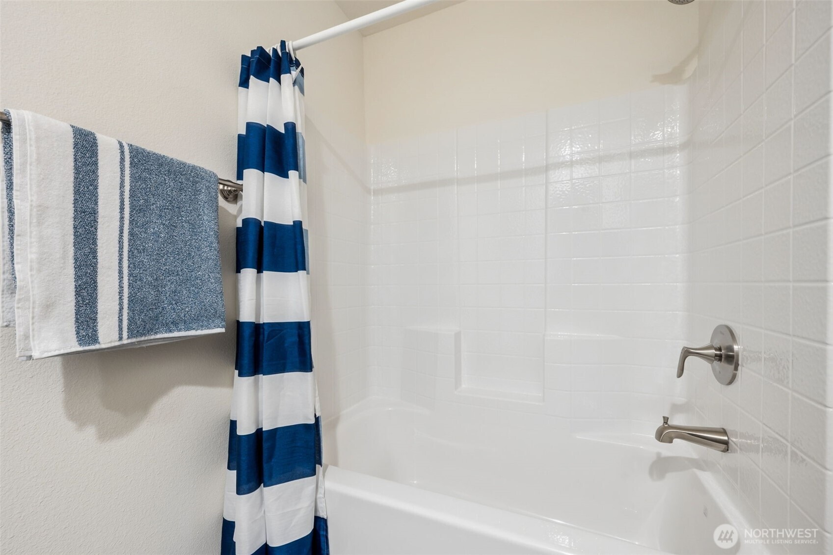190 Clover Street Property Photo 17