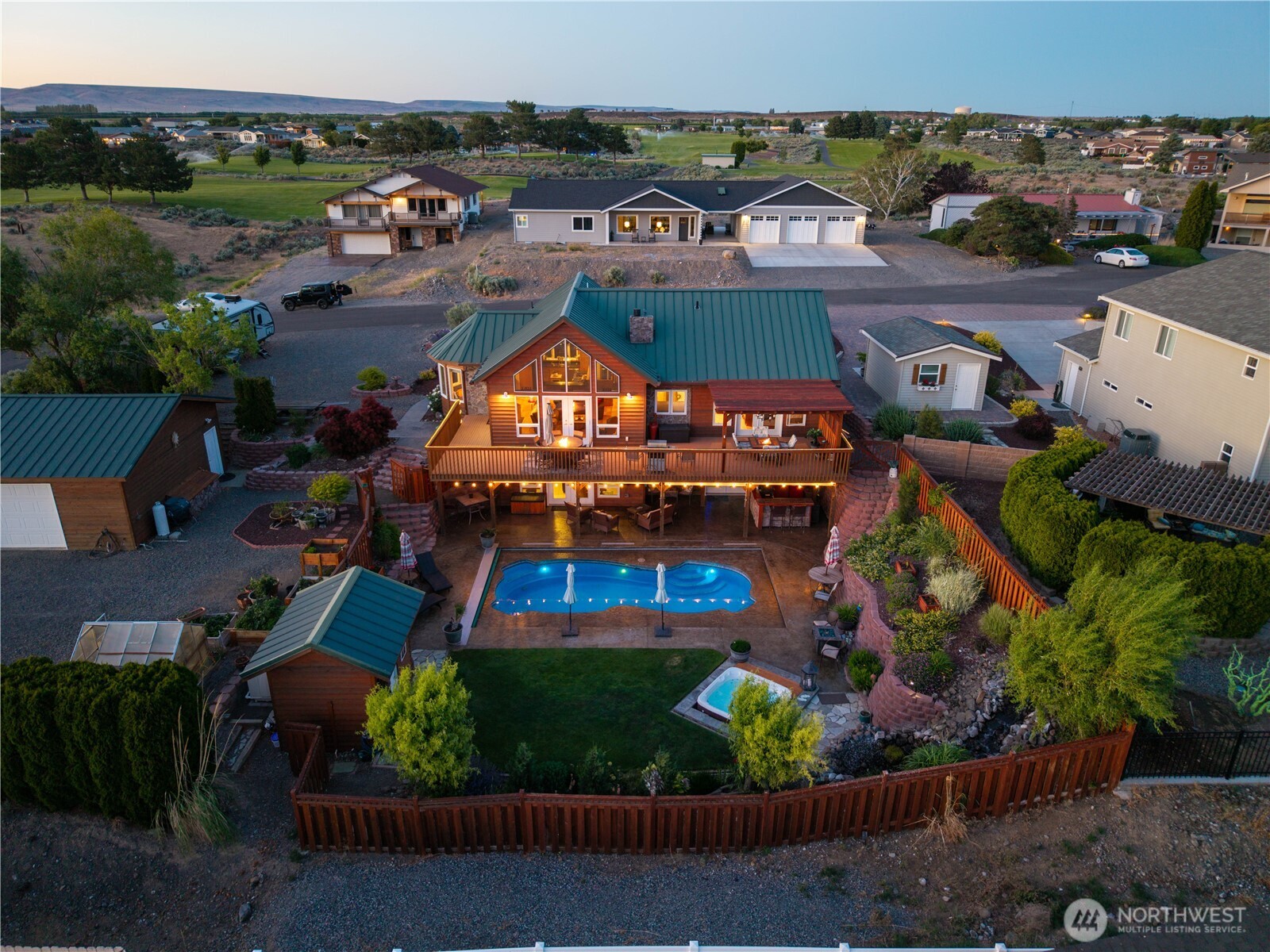 418 Summer Place Property Photo 6