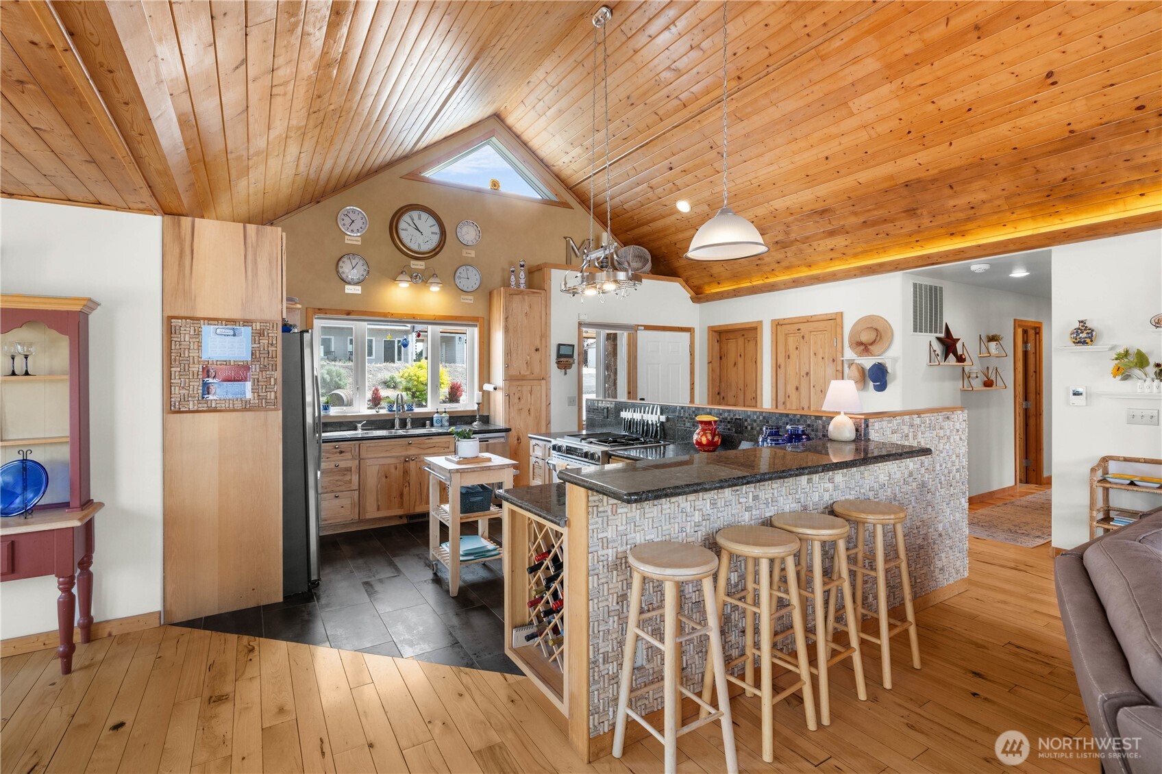 418 Summer Place Property Photo 13