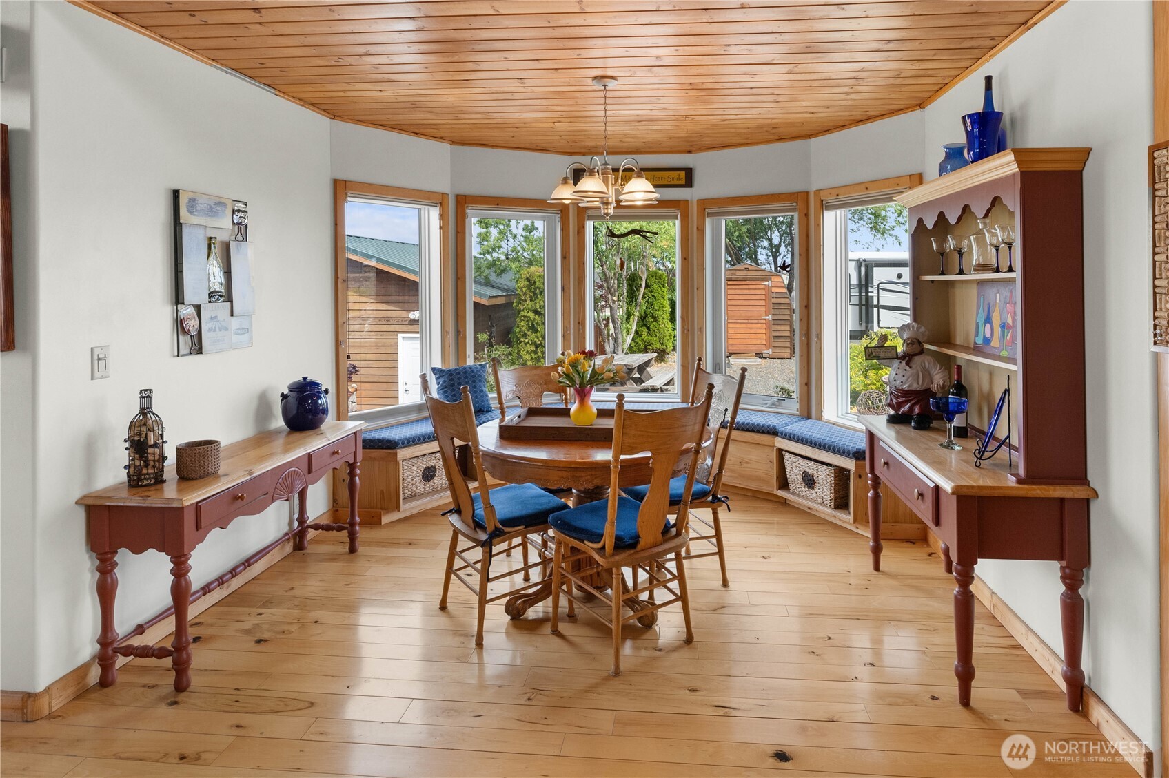 418 Summer Place Property Photo 14