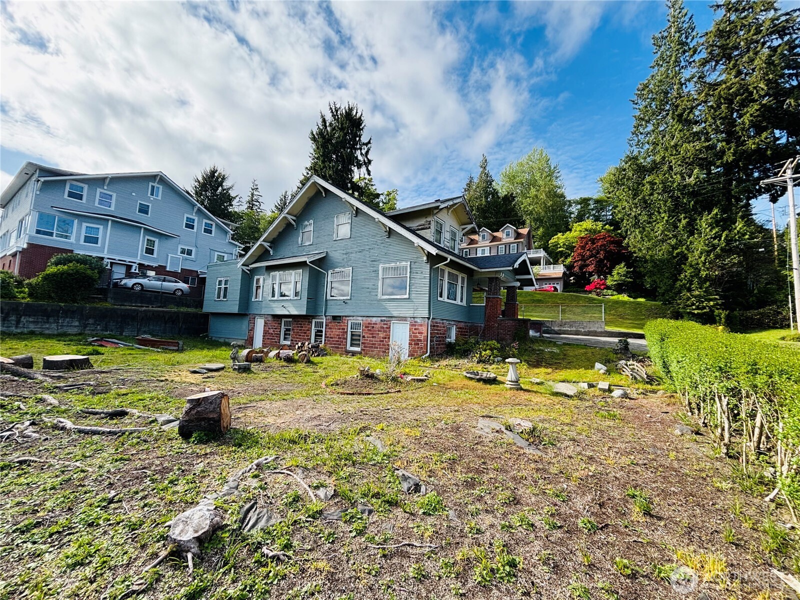 1215 N Broadway Property Photo 17