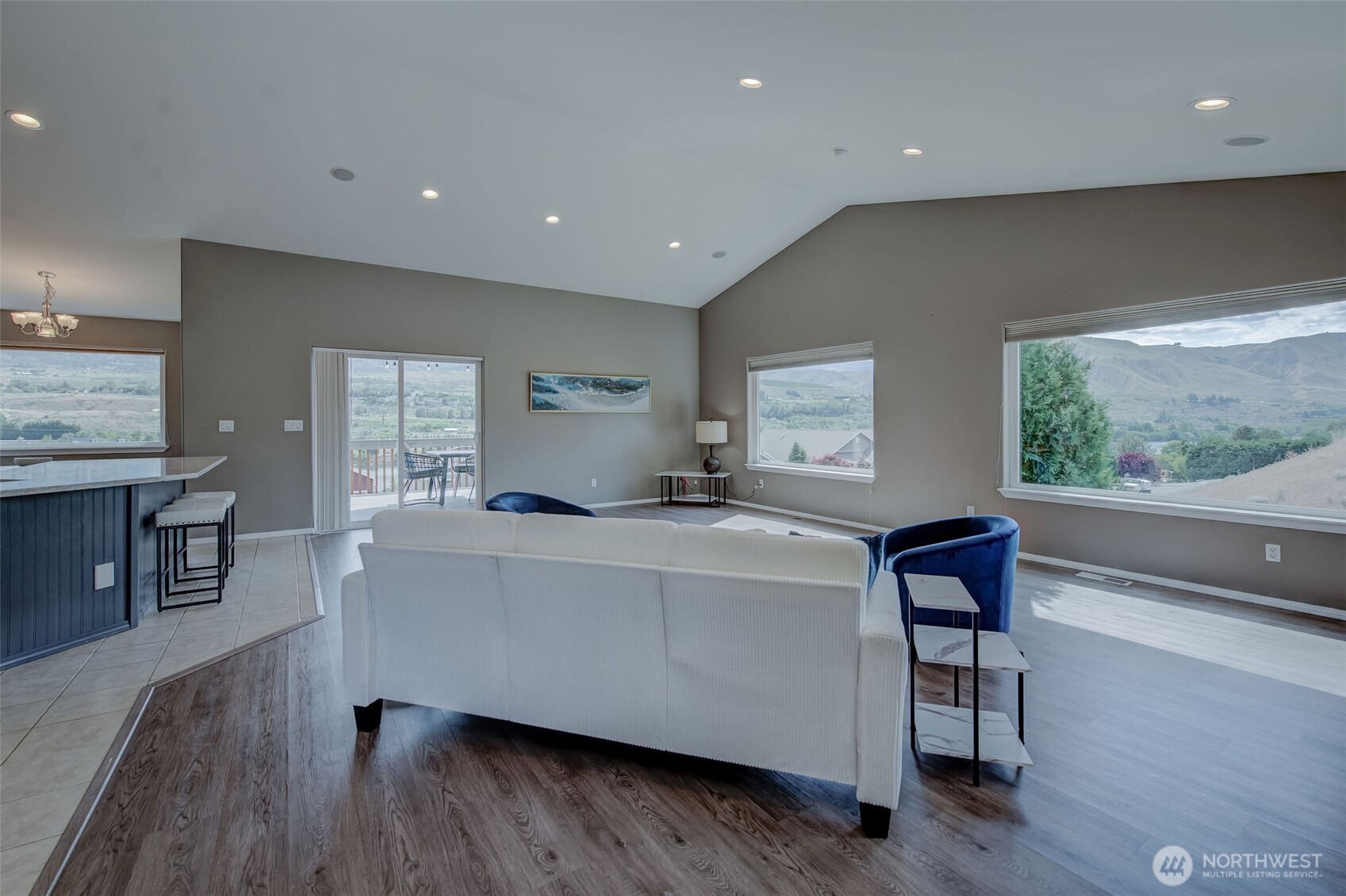 2840 Akamai Way Property Photo 4