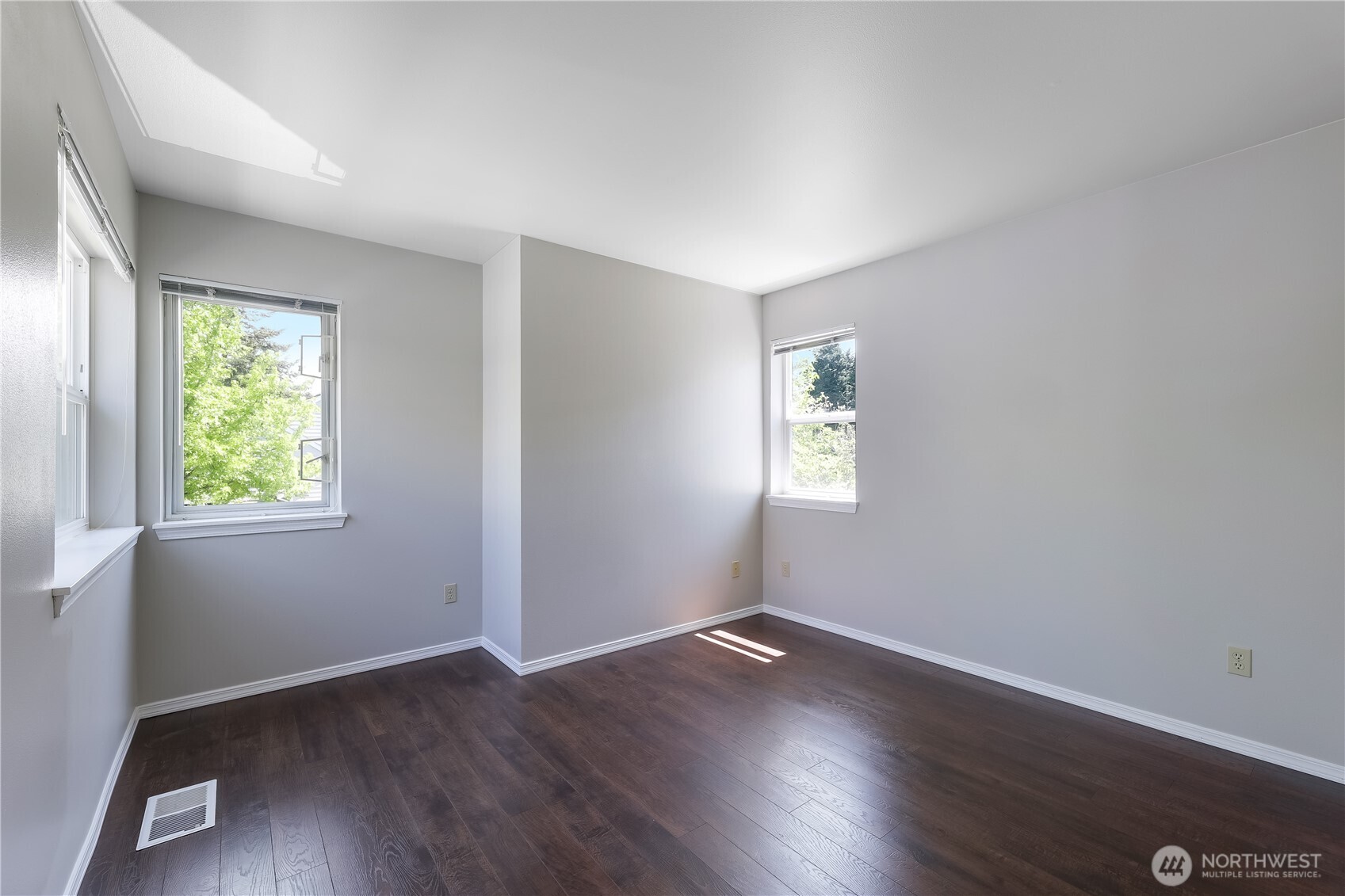 11520 Maple Court Property Photo 14