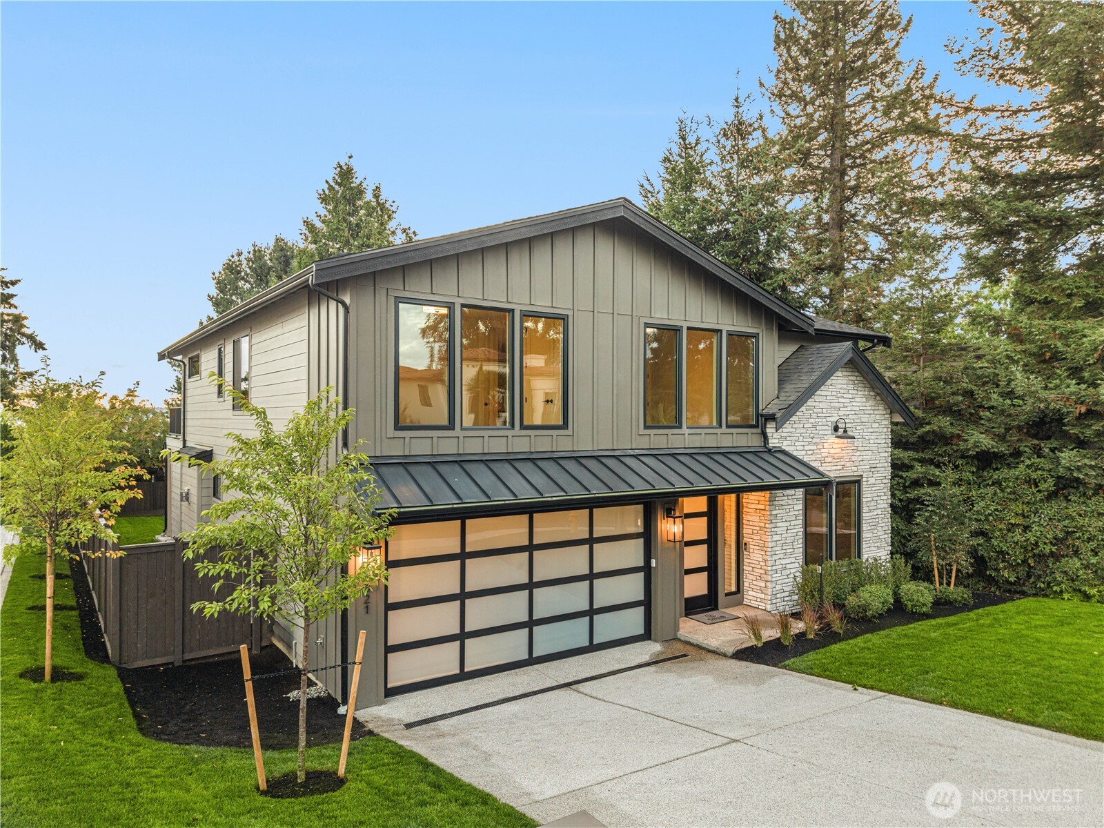 621 13th Avenue Property Photo 1