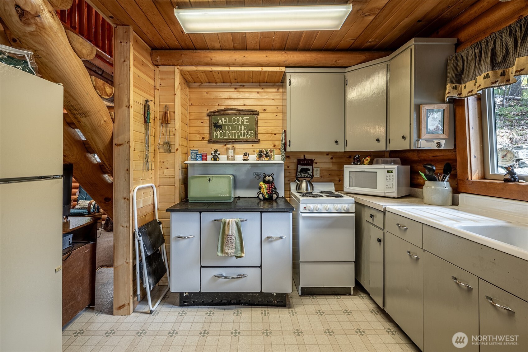 23148 Lake Wenatchee Highway Property Photo 10