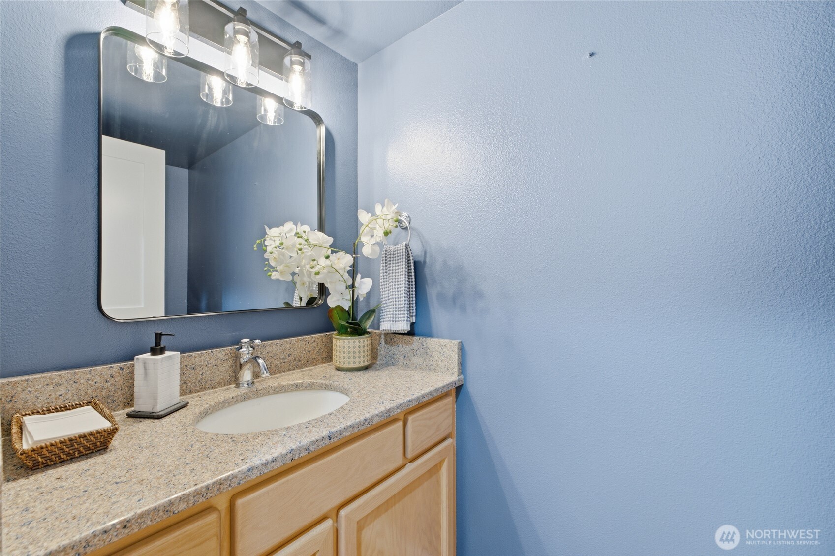 27621 Ne Quail Creek Drive Property Photo 21