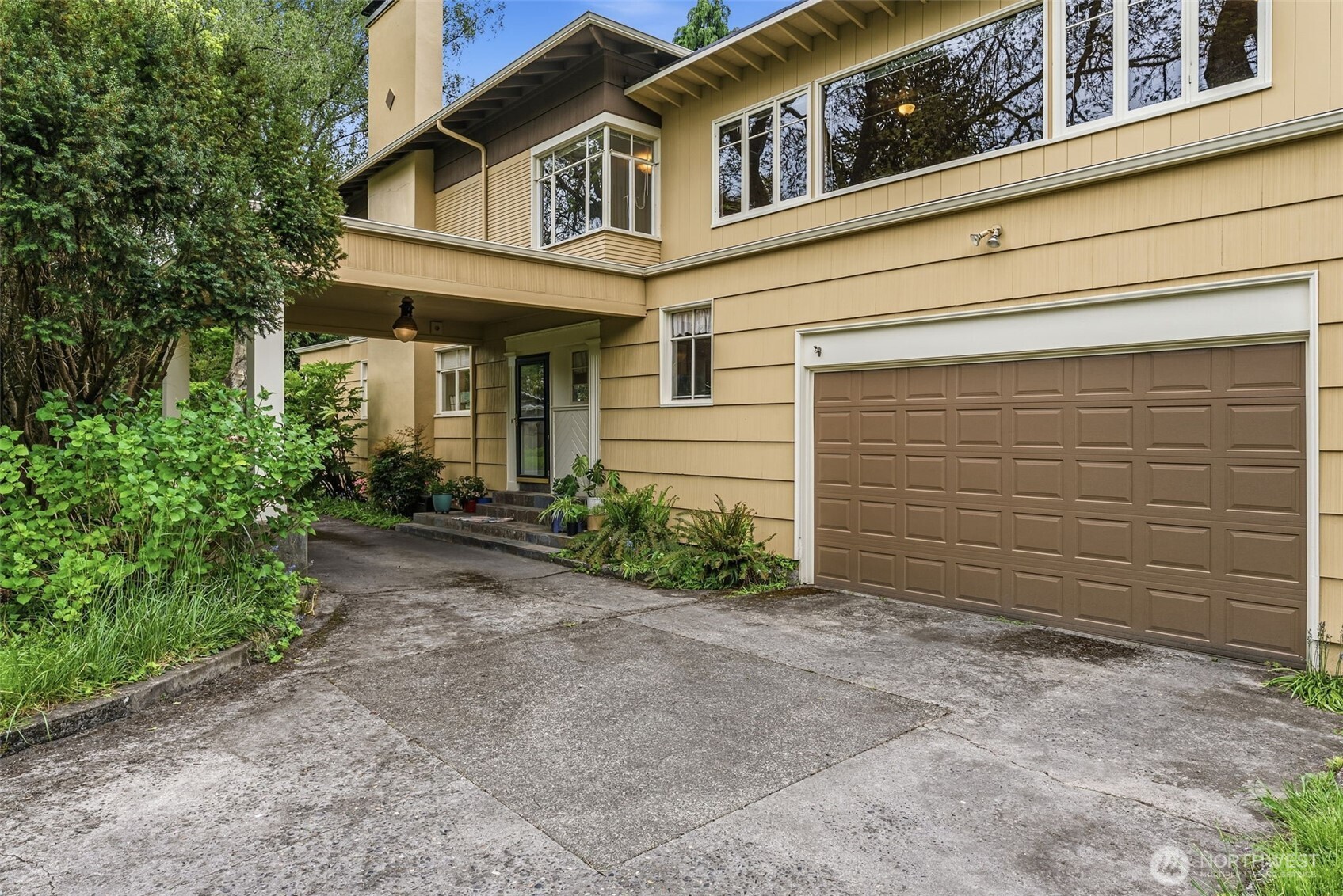 2655 Pacific Way Property Photo 2