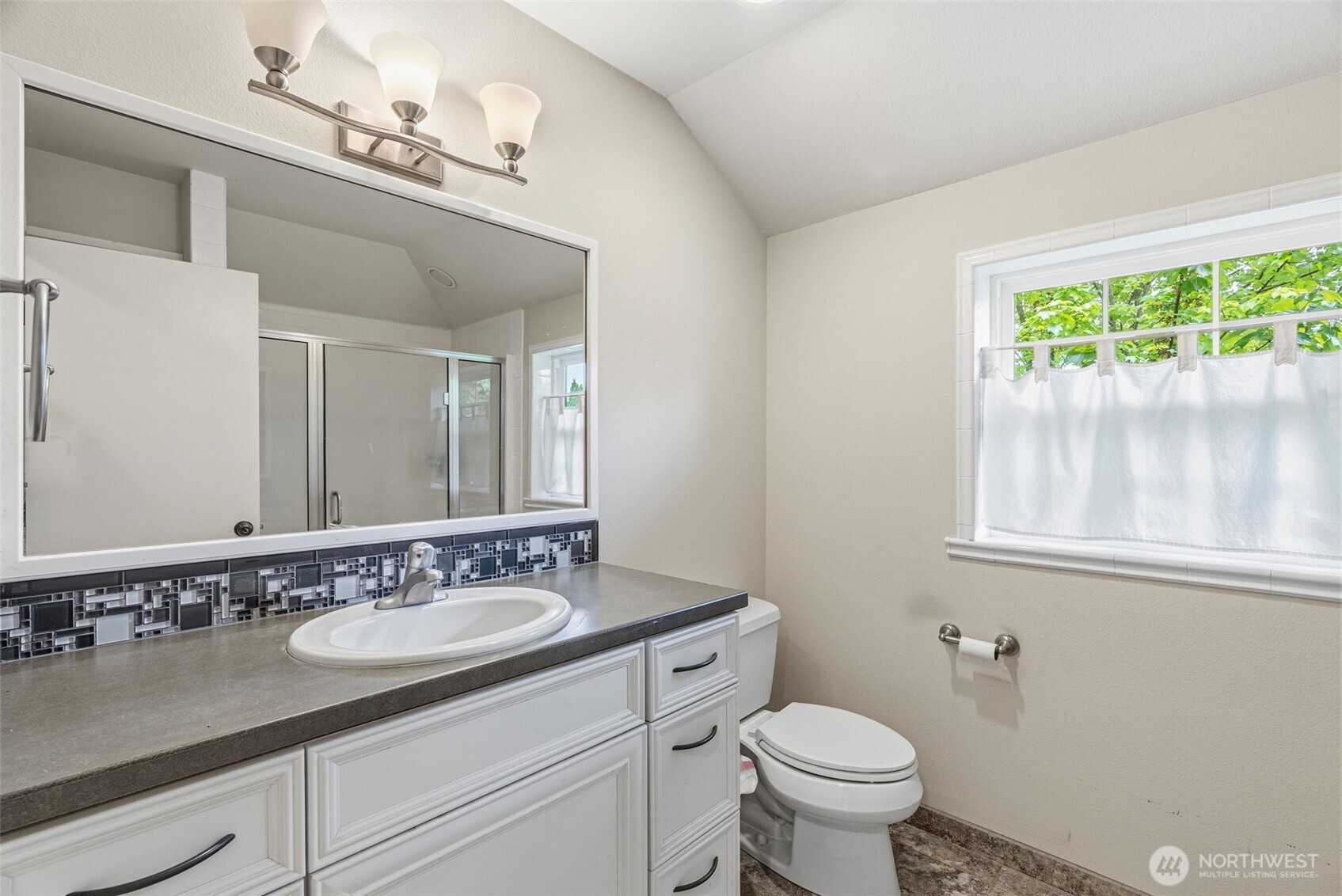 2655 Pacific Way Property Photo 23