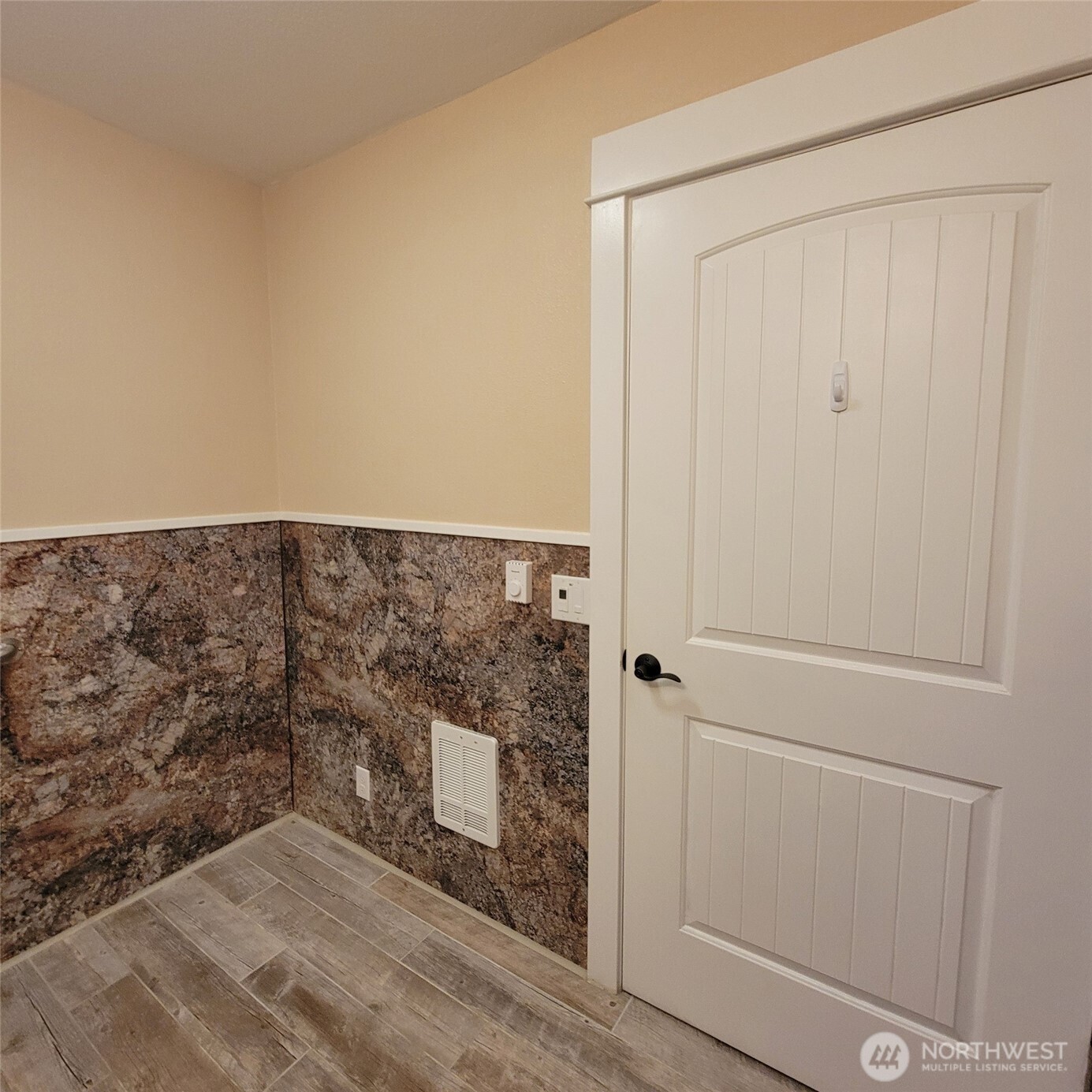 30317 Us 2 Property Photo 5