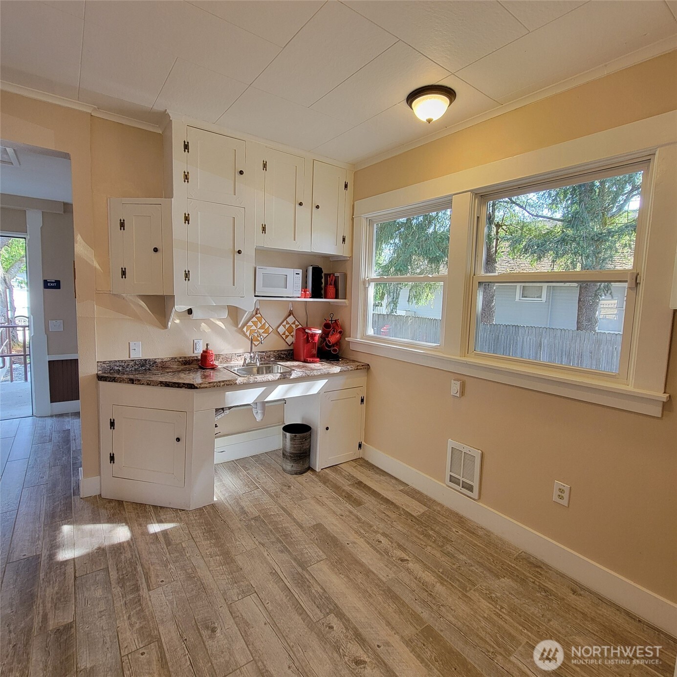 30317 Us 2 Property Photo 6