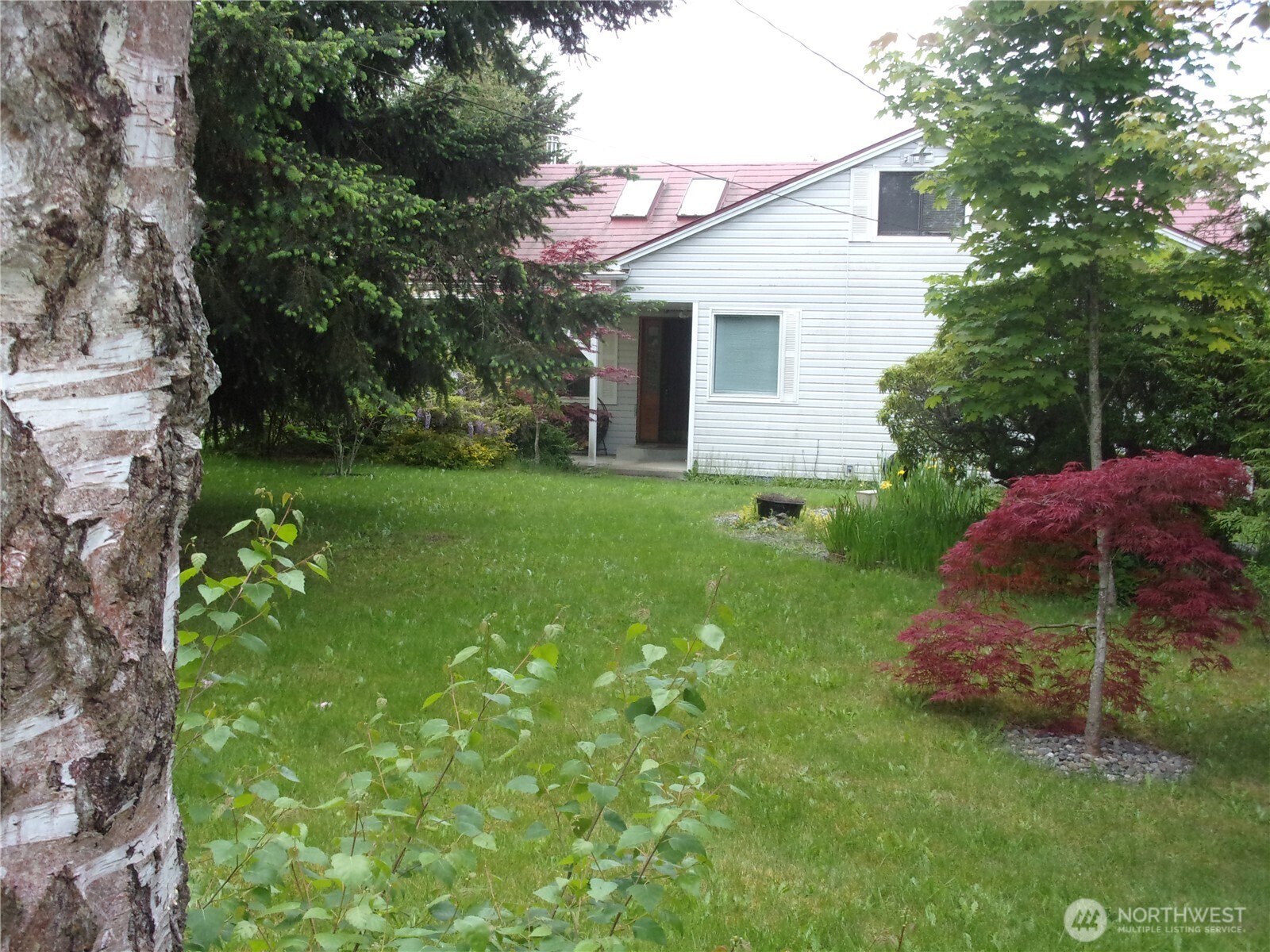 9404 A Street Property Photo 2