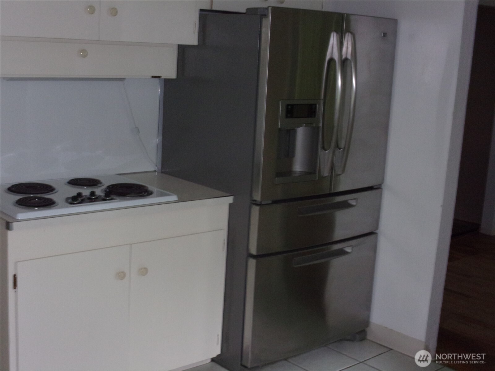 9404 A Street Property Photo 14