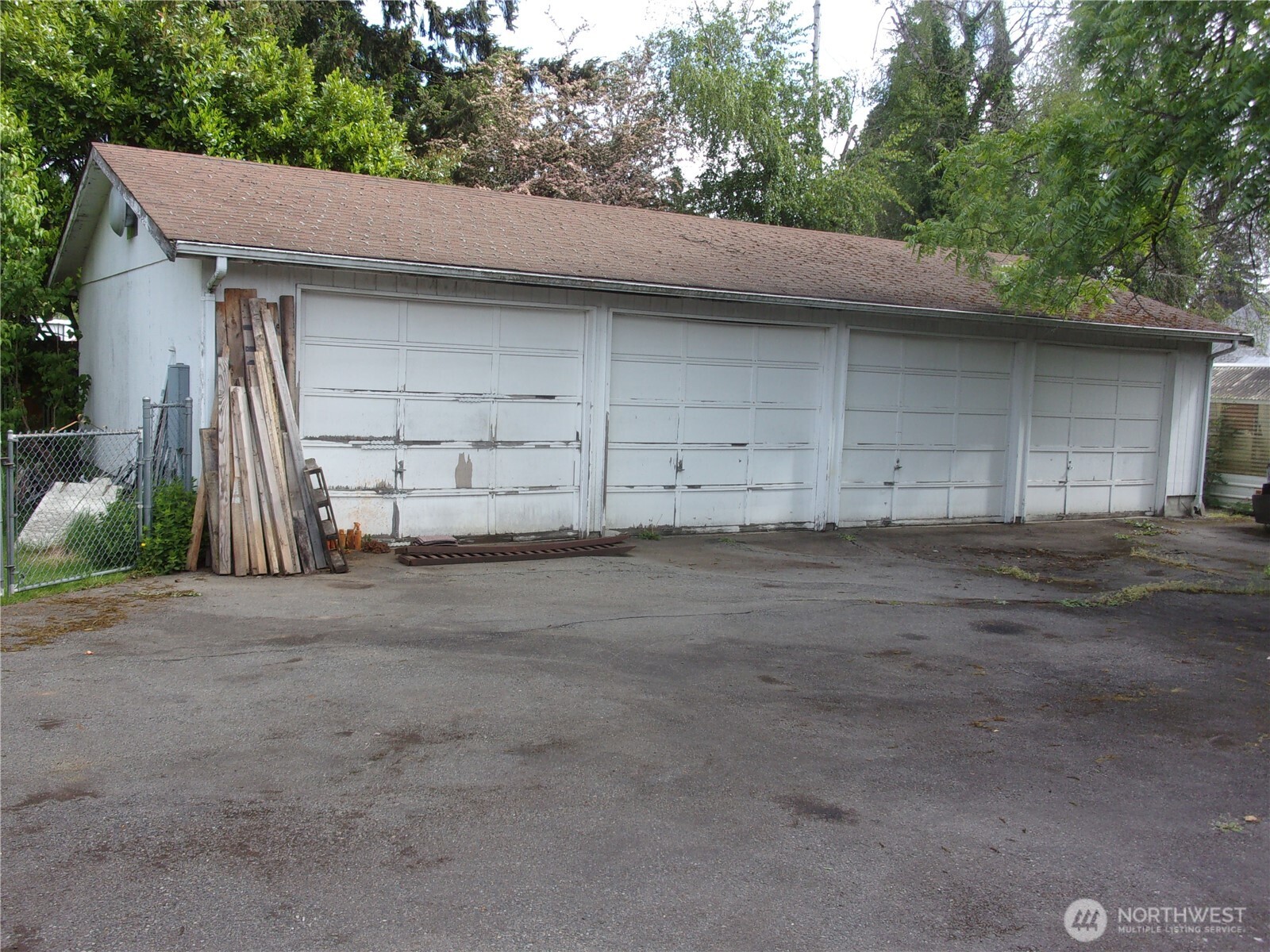 9404 A Street Property Photo 29
