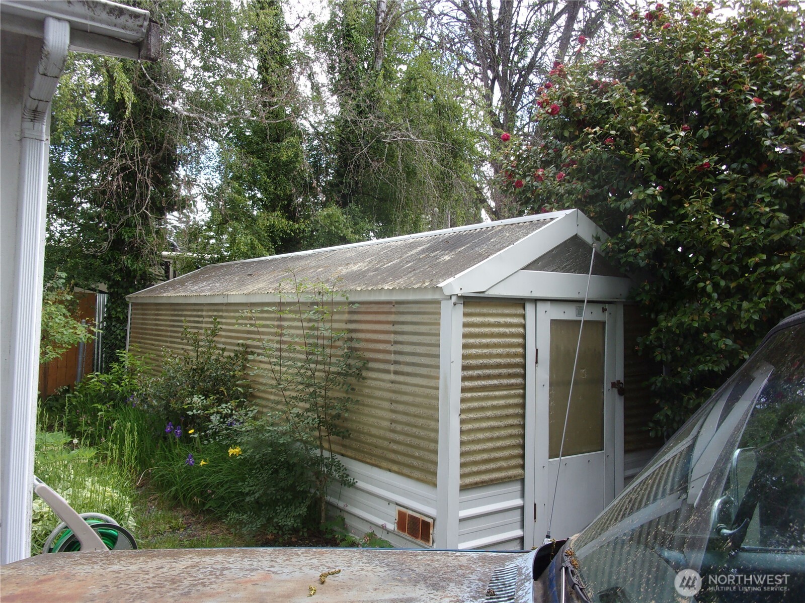 9404 A Street Property Photo 30