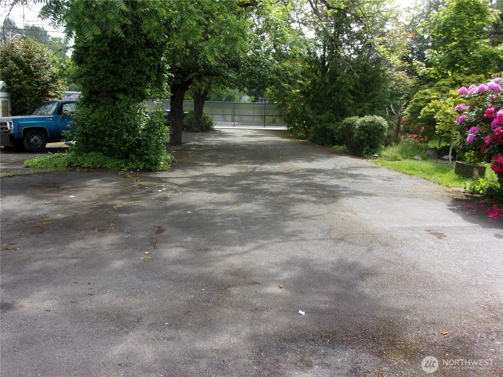 9404 A Street Property Photo 36