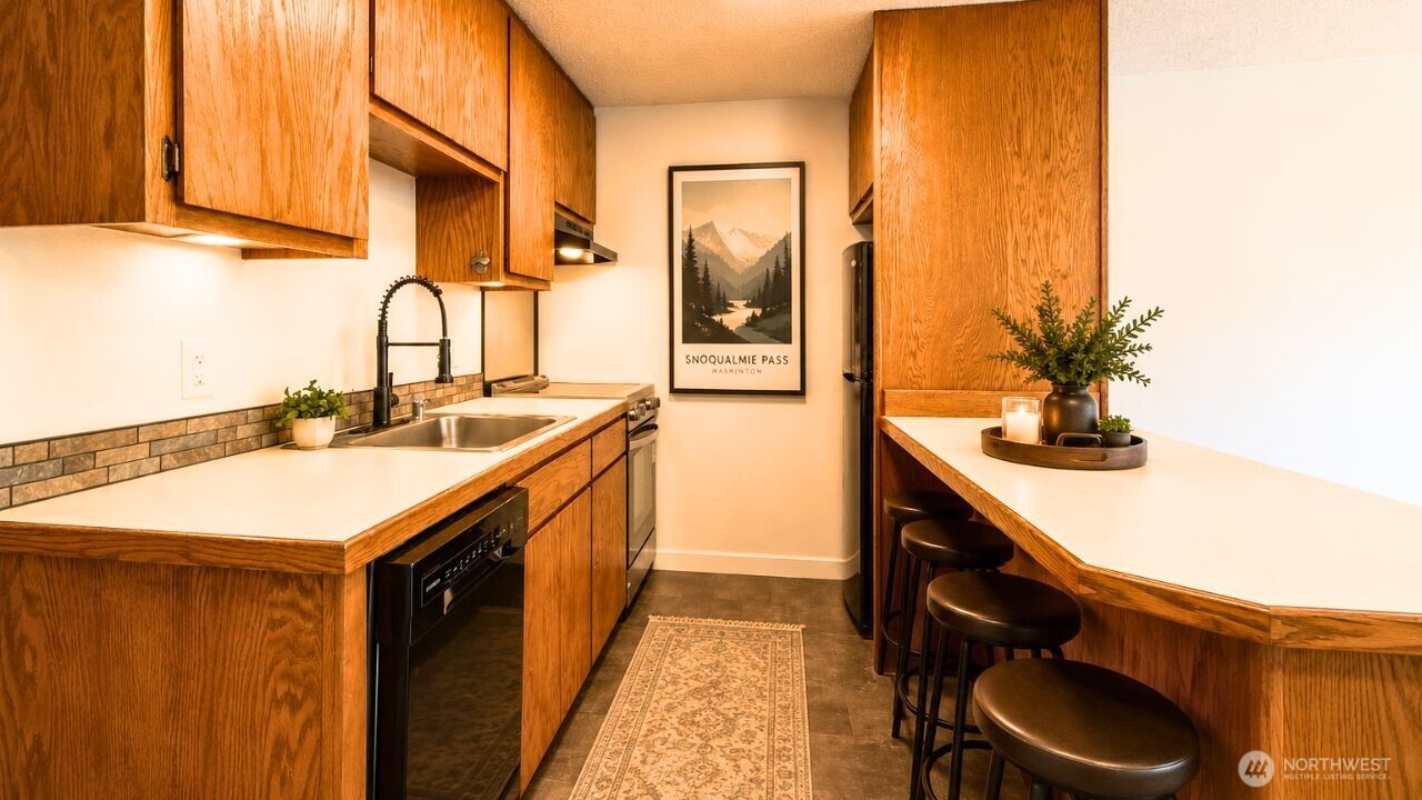 221 Hyak Drive 302 Property Photo 19