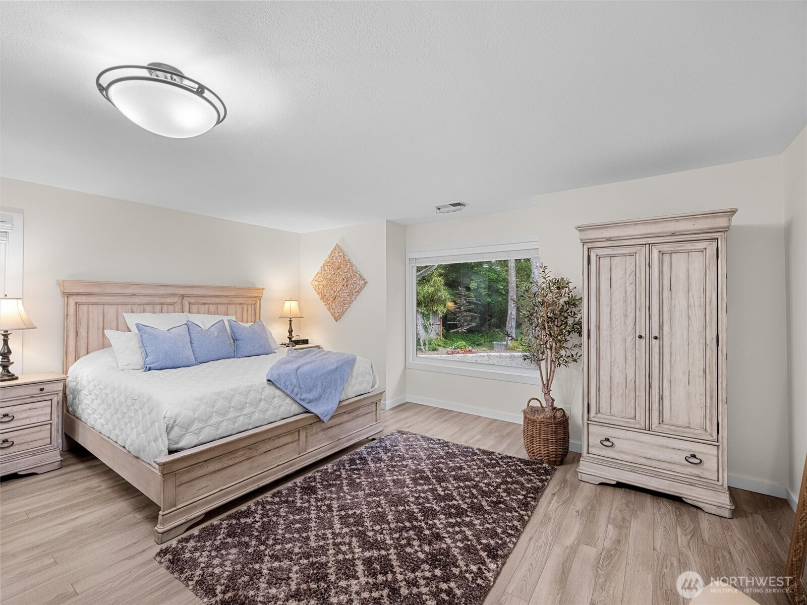 25719 Park Avenue Property Photo 14