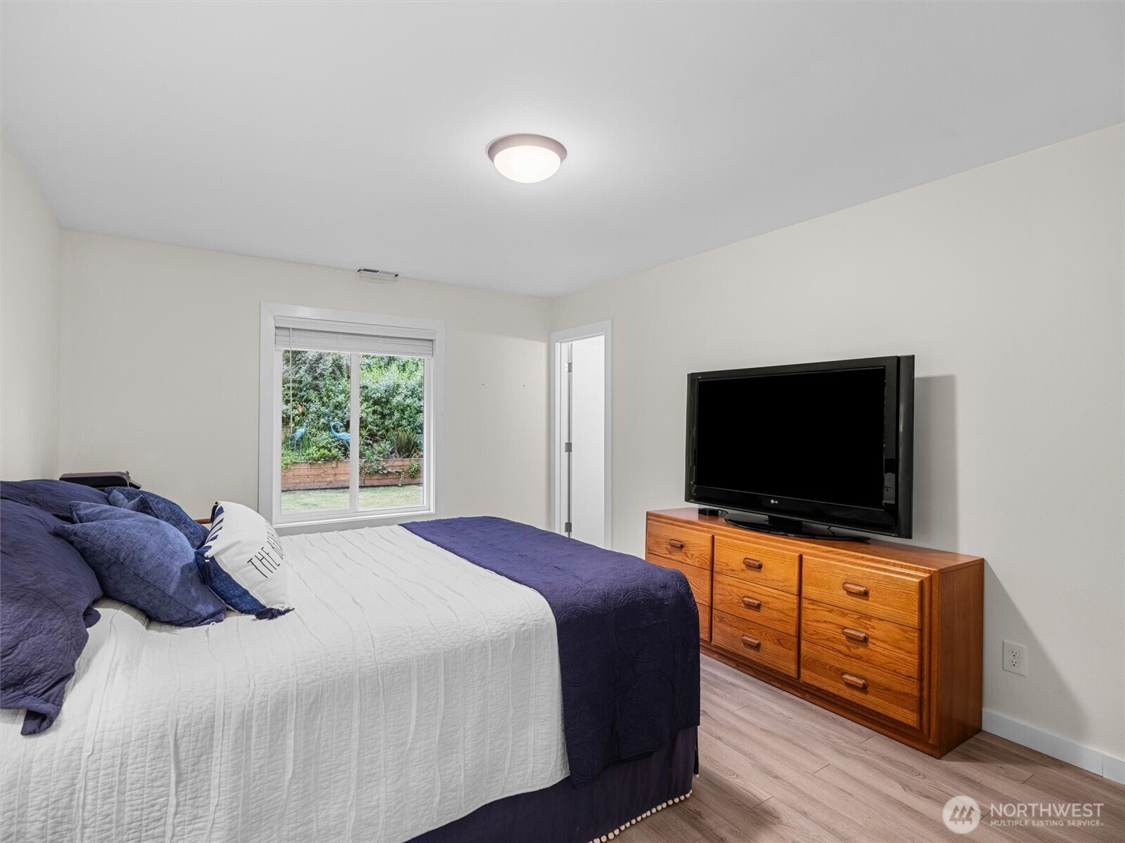 25719 Park Avenue Property Photo 18