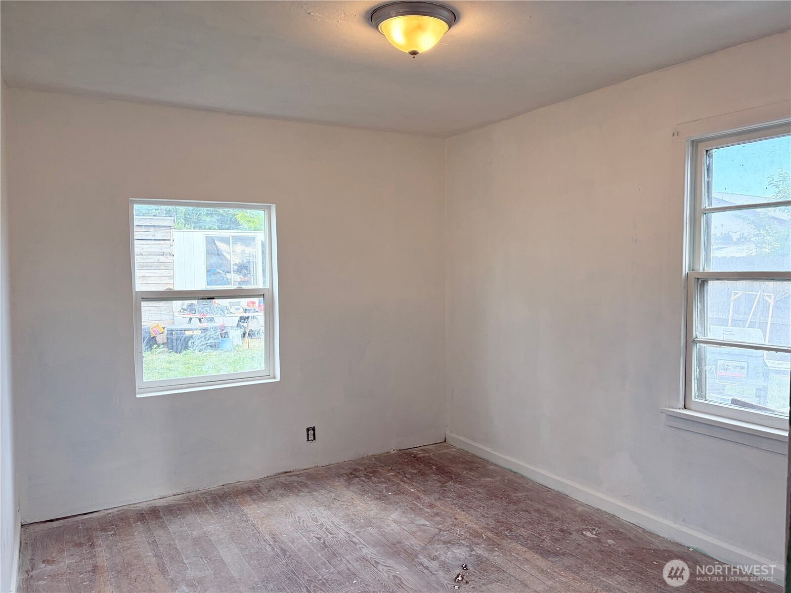 114 S 3rd Street Property Photo 8