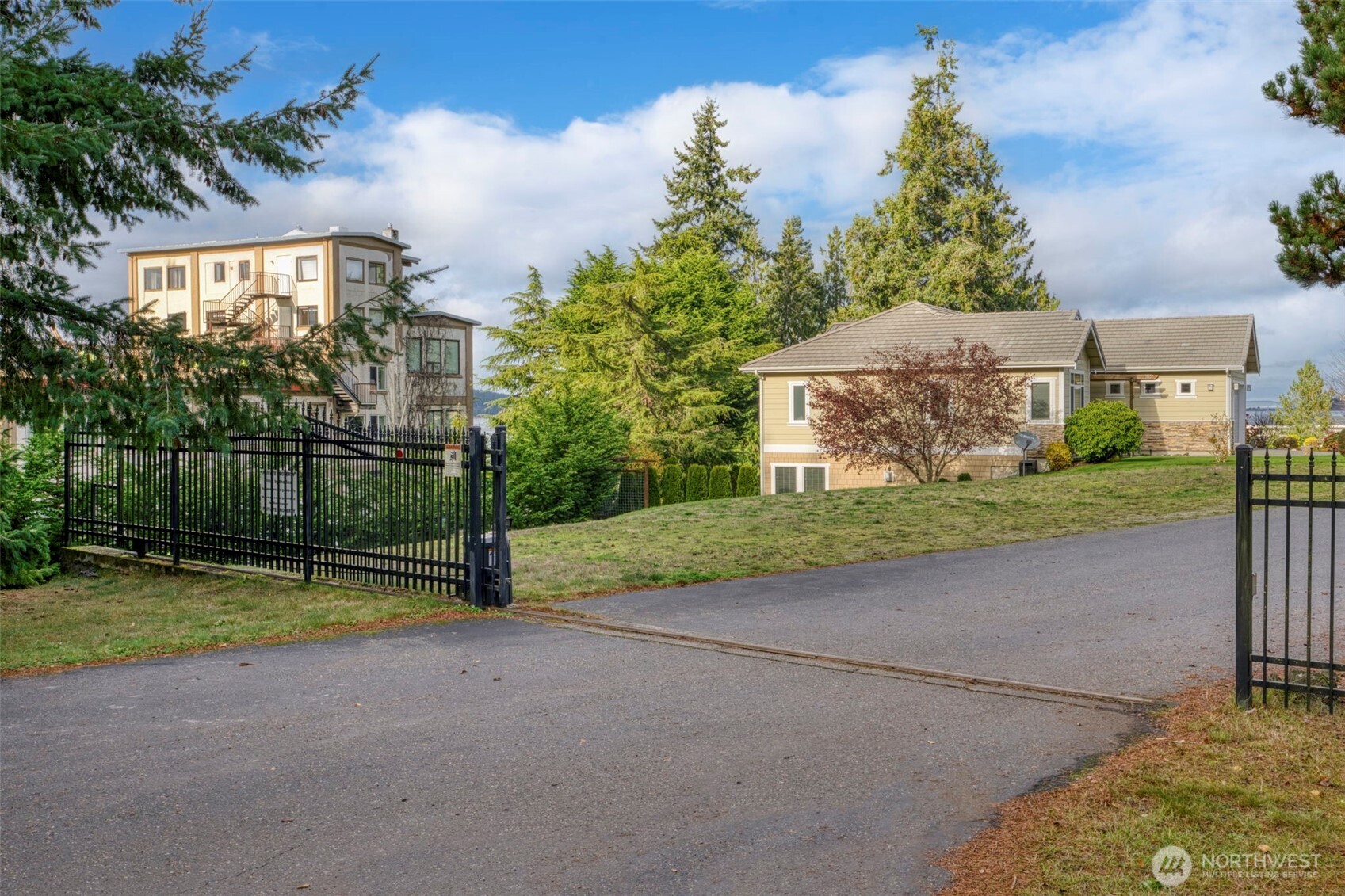23 Port Townsend Bay Property Photo 2