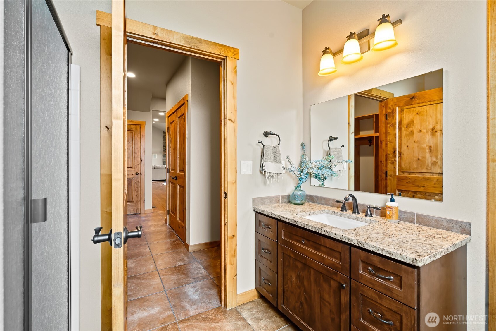 435 Watson Road Property Photo 23