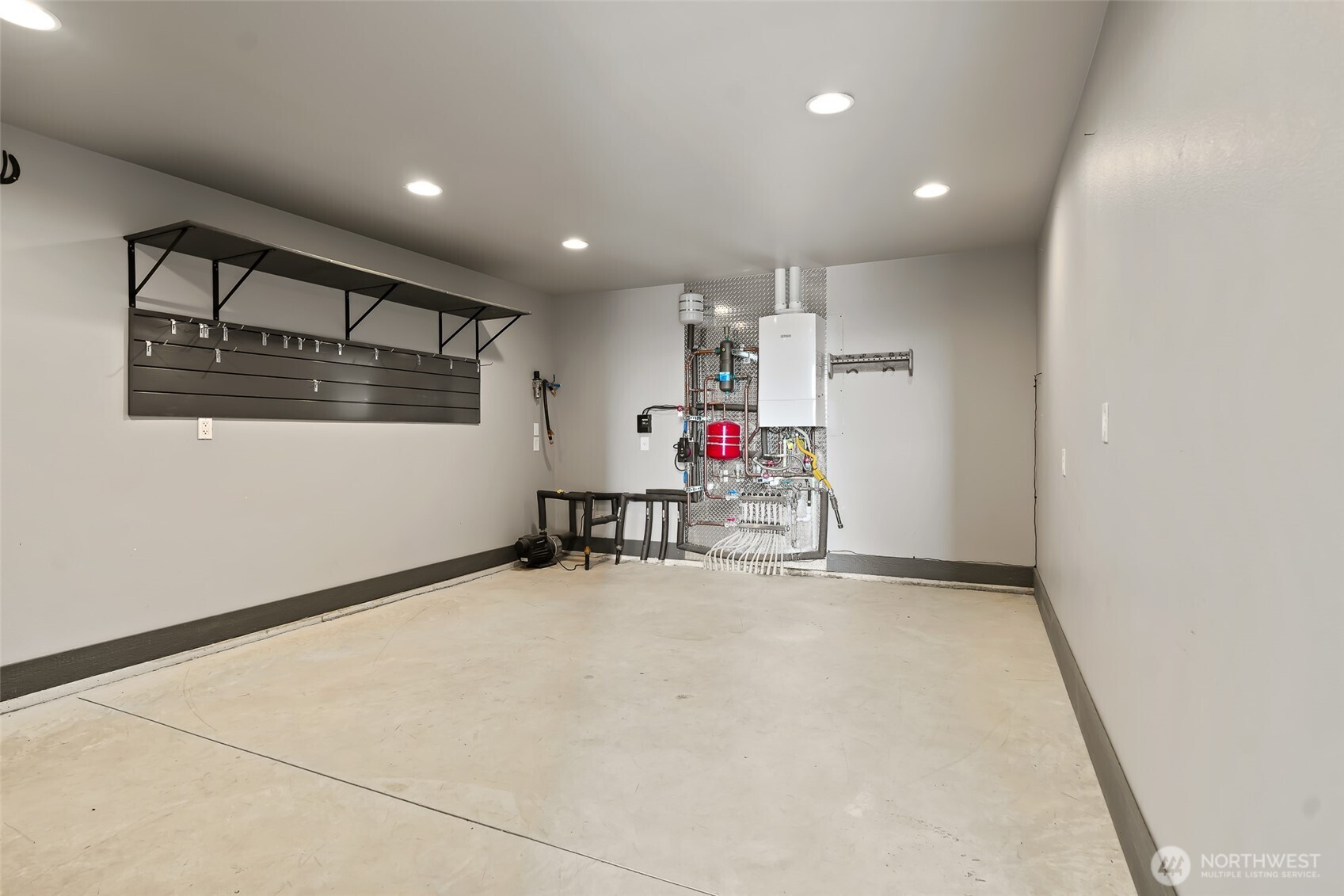 435 Watson Road Property Photo 33