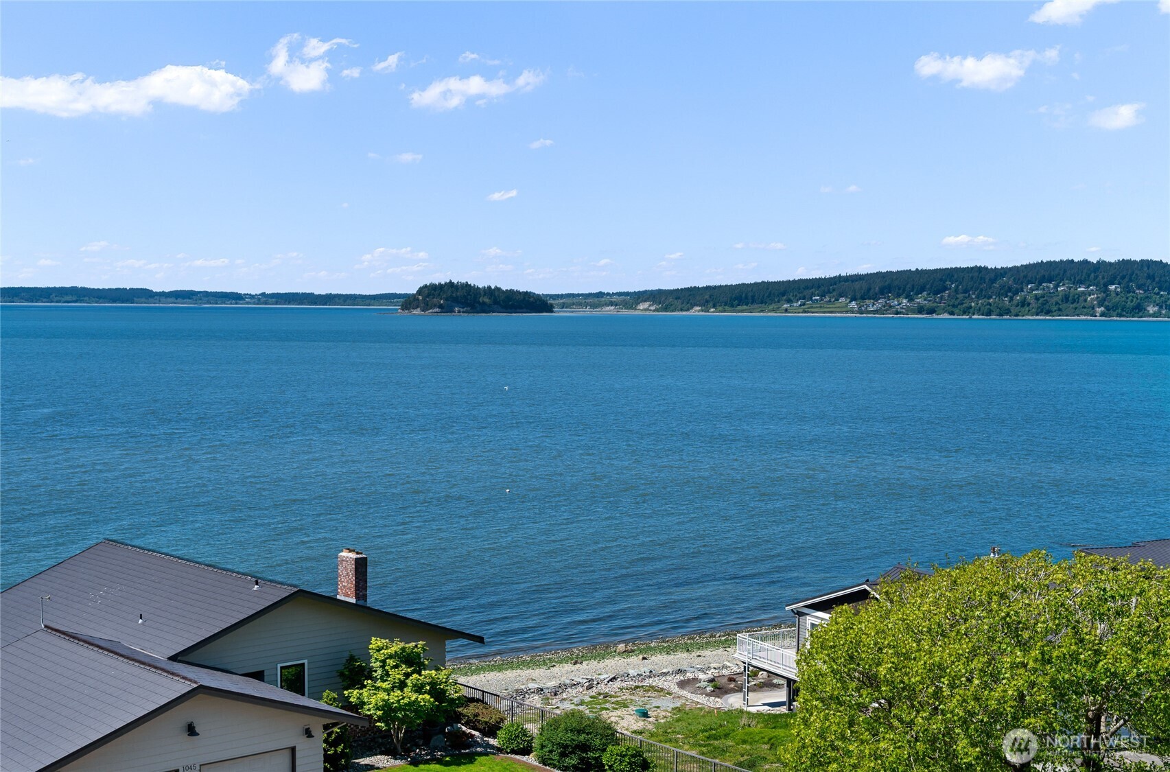 1035 Shorecrest Place Property Photo 11