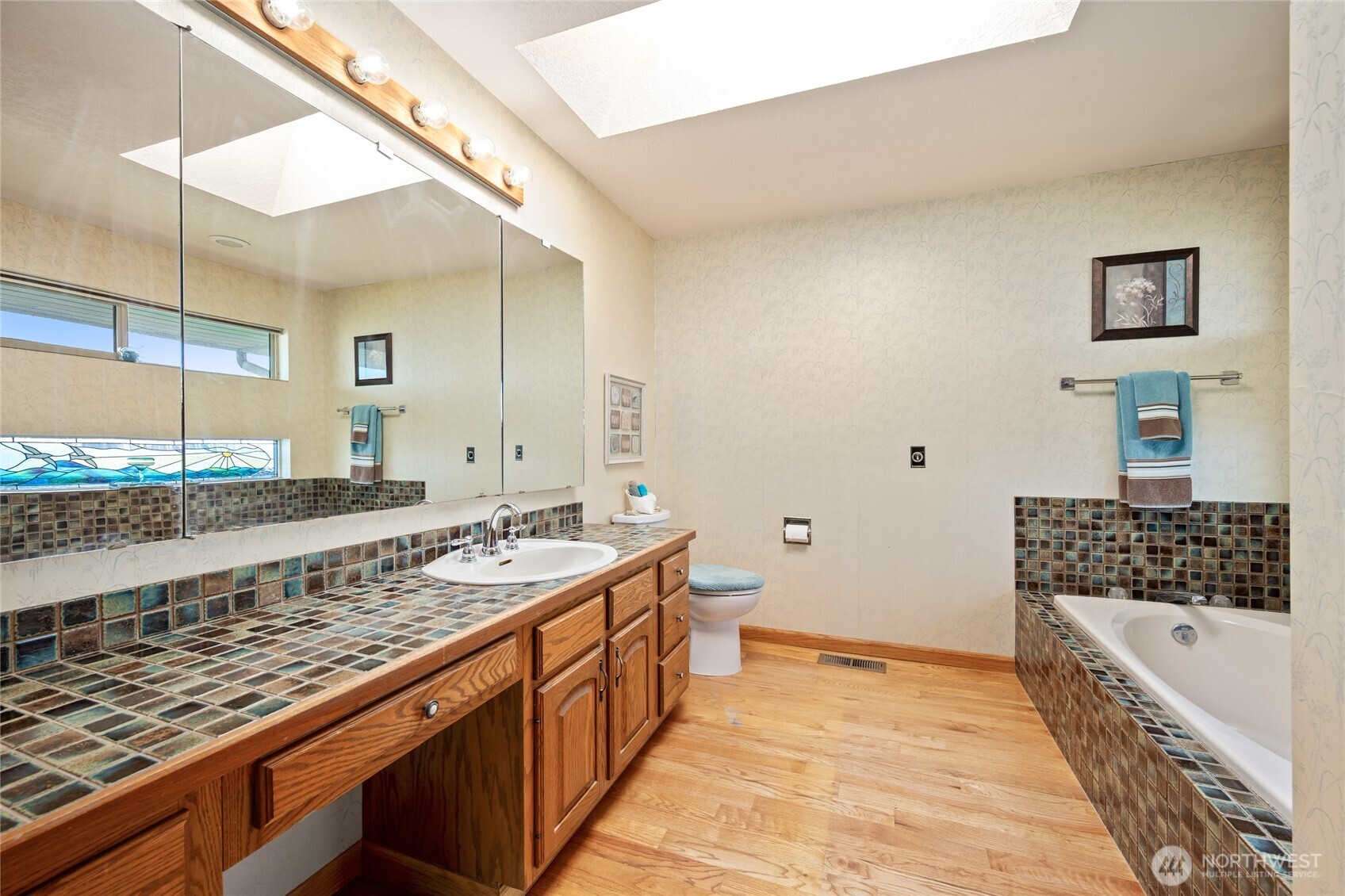 1035 Shorecrest Place Property Photo 34