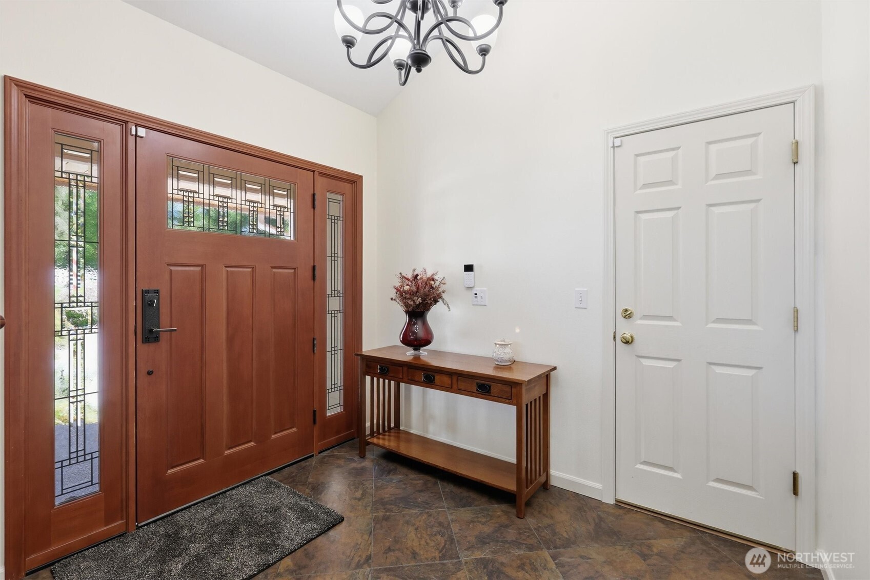 19310 95th Avenue Property Photo 5