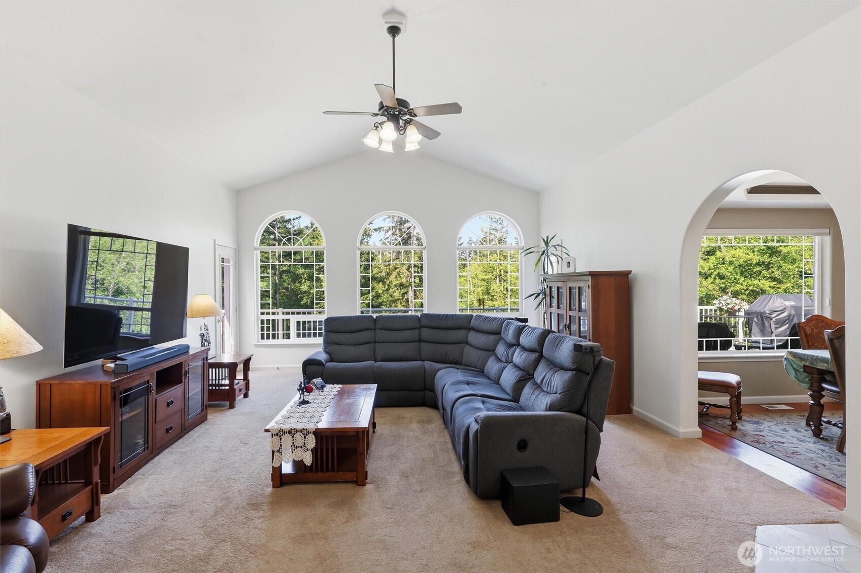 19310 95th Avenue Property Photo 6