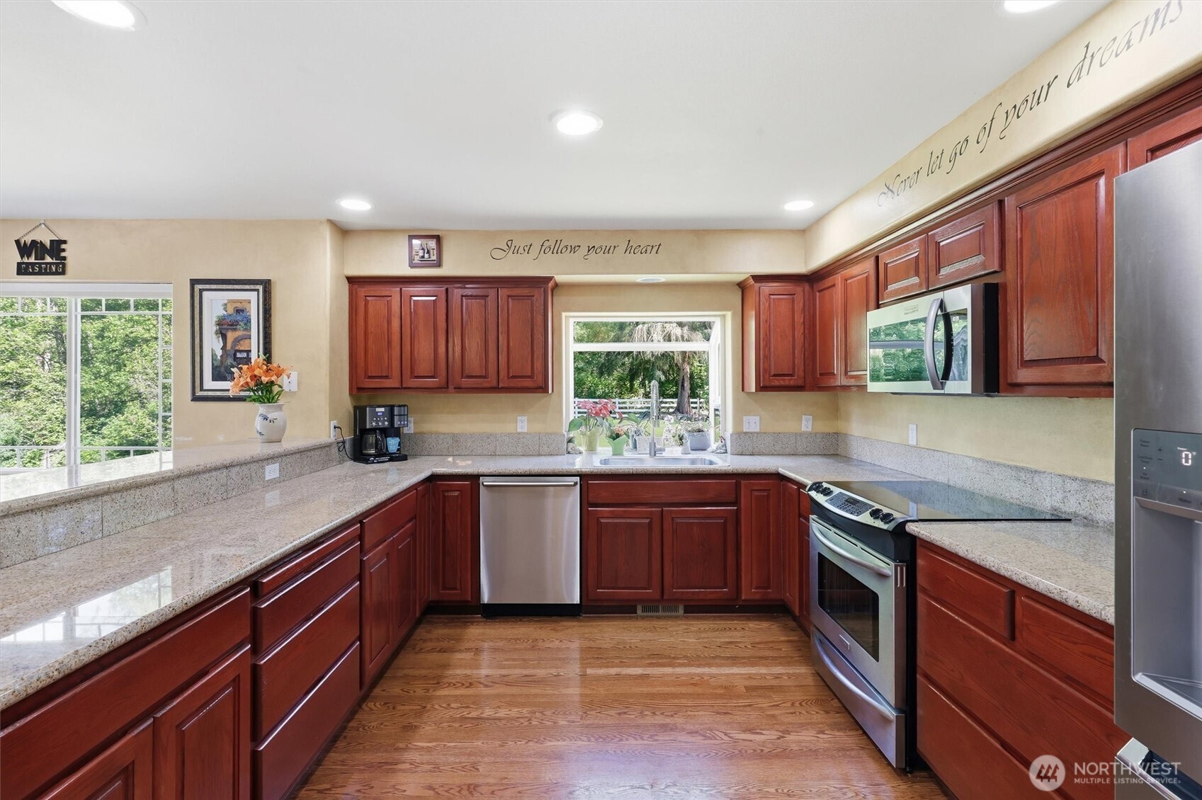 19310 95th Avenue Property Photo 9