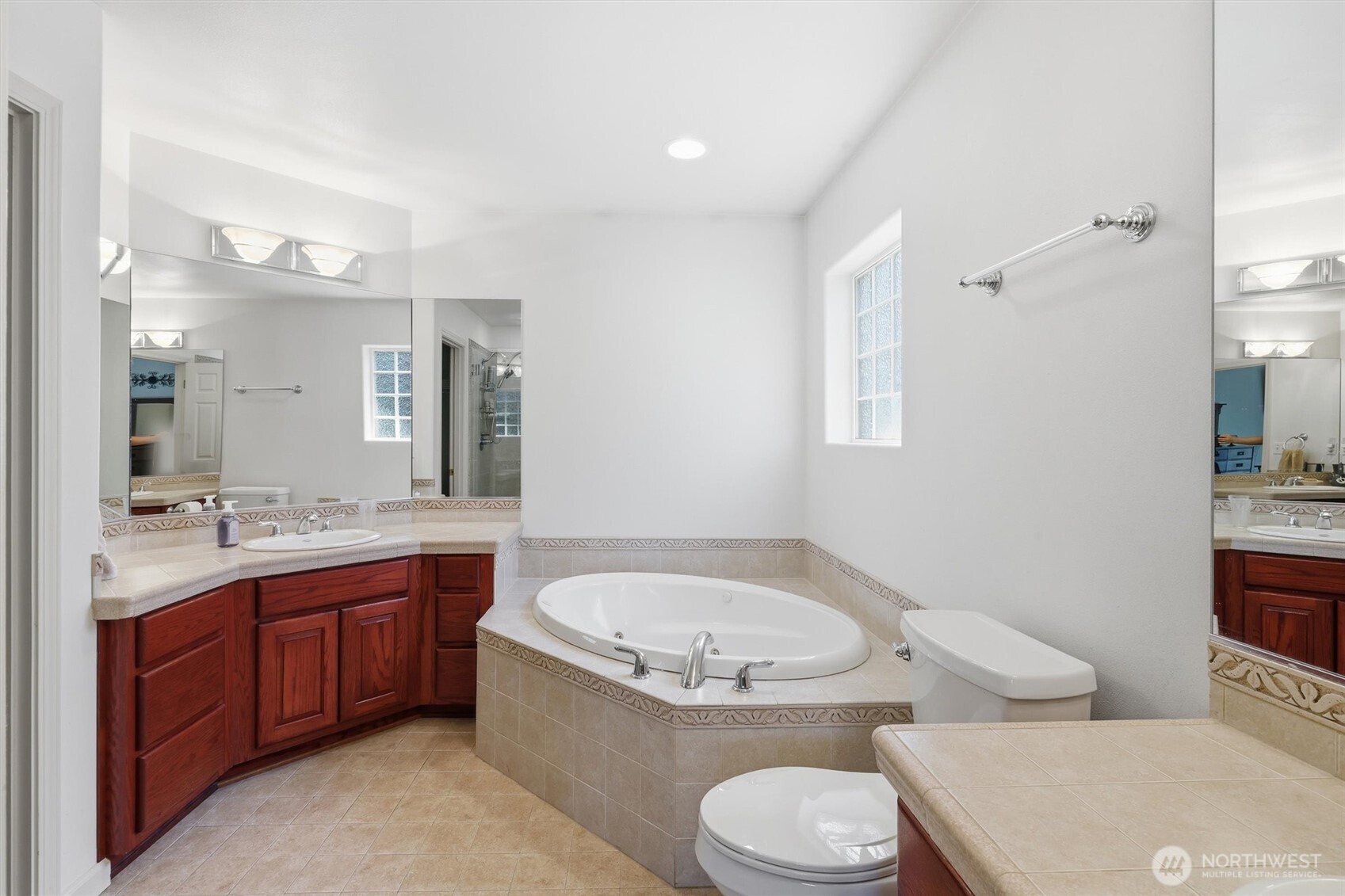 19310 95th Avenue Property Photo 19