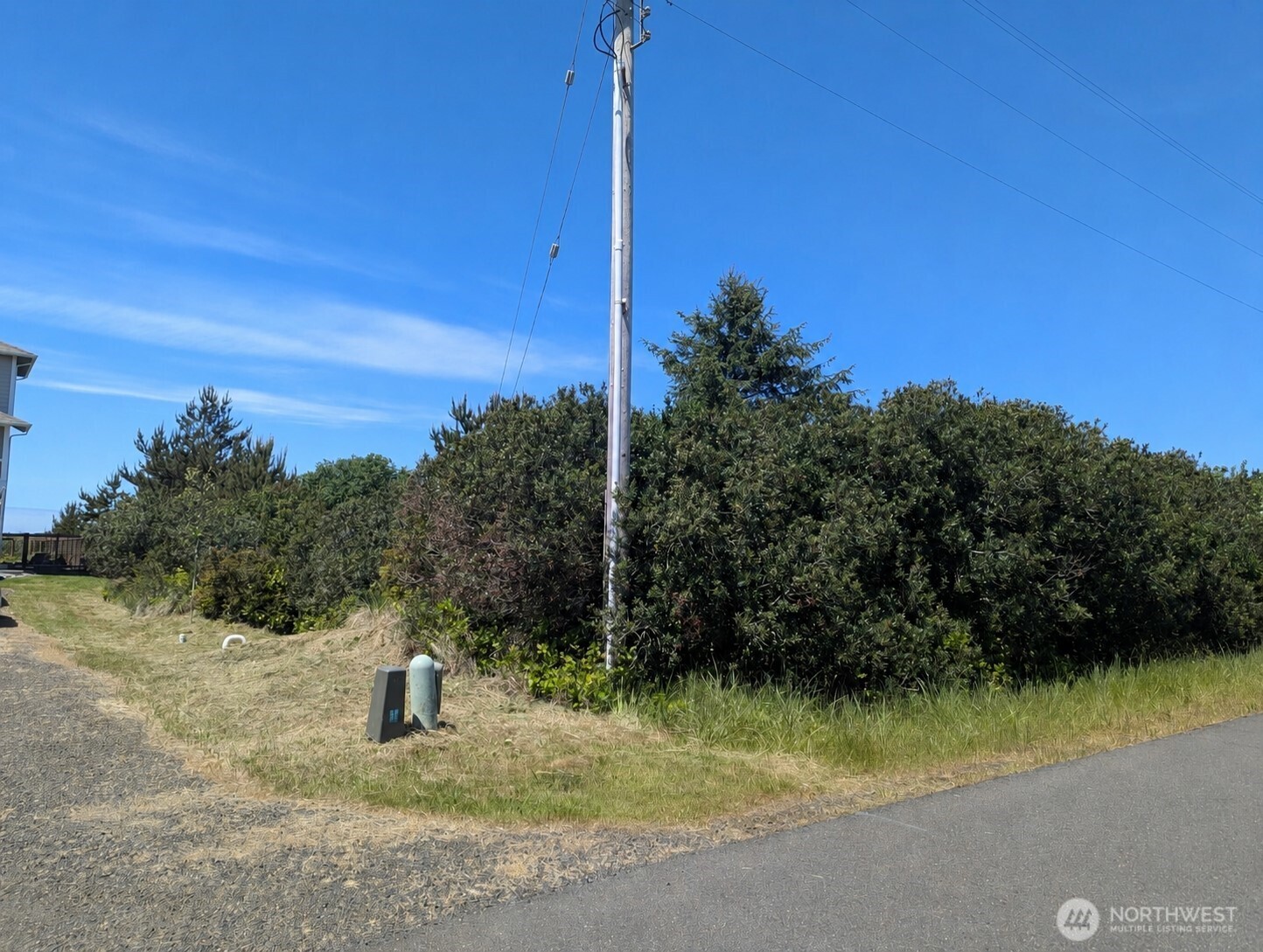 763 S Sand Dune Avenue Property Photo 3