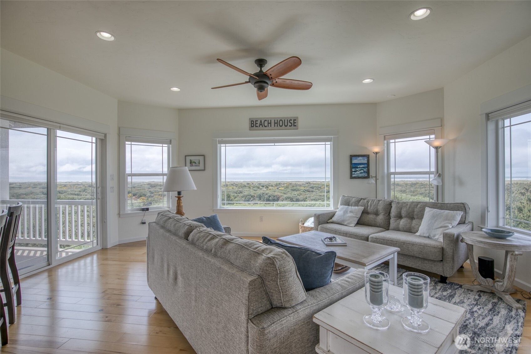 769 S Sand Dune Avenue Property Photo 4