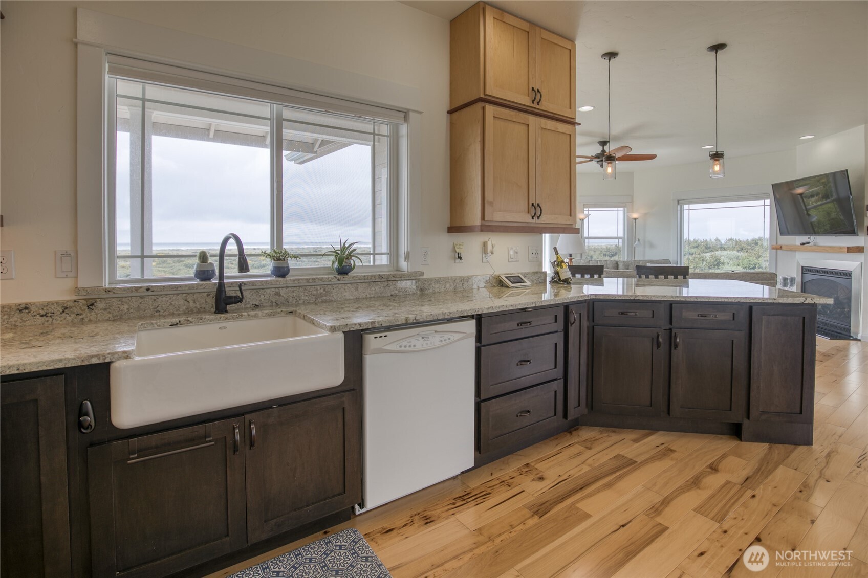 769 S Sand Dune Avenue Property Photo 13