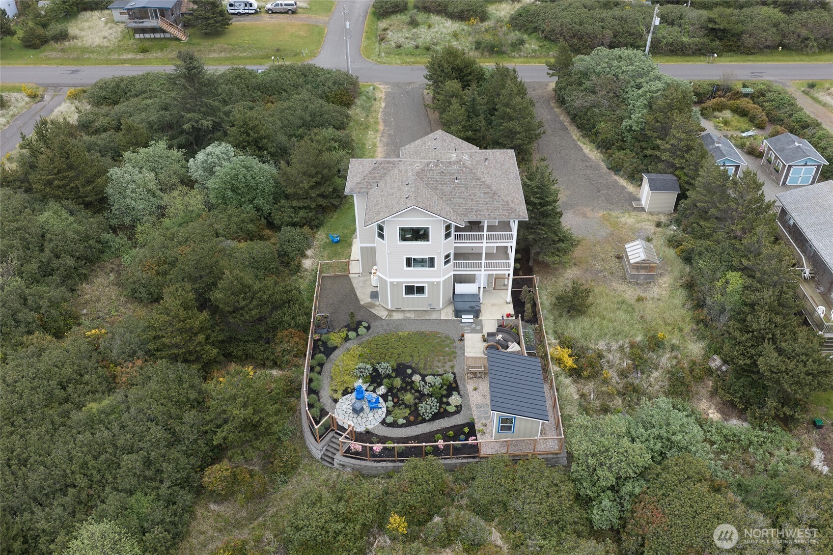 769 S Sand Dune Avenue Property Photo 37