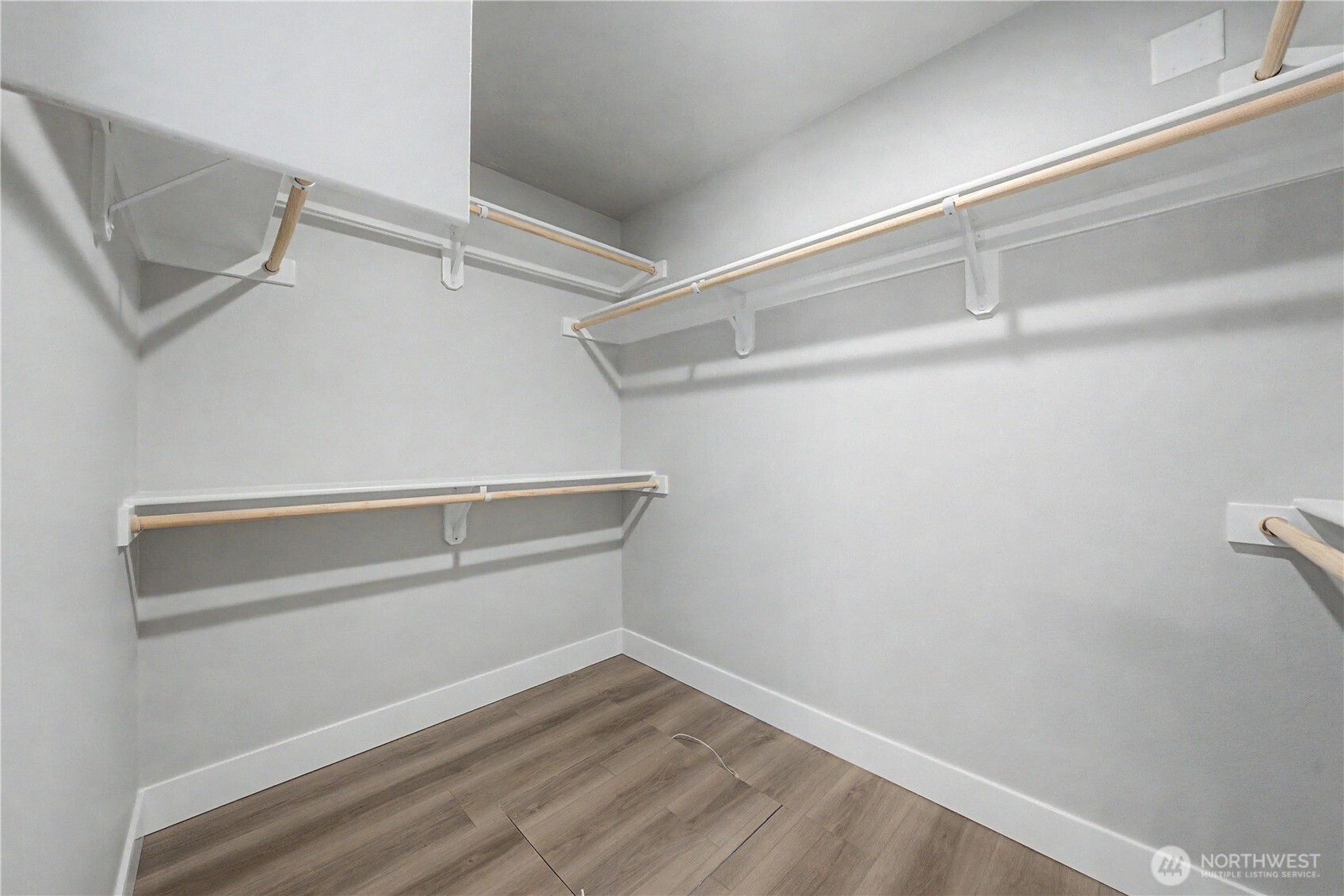 523 N Lessor Loop Property Photo 27