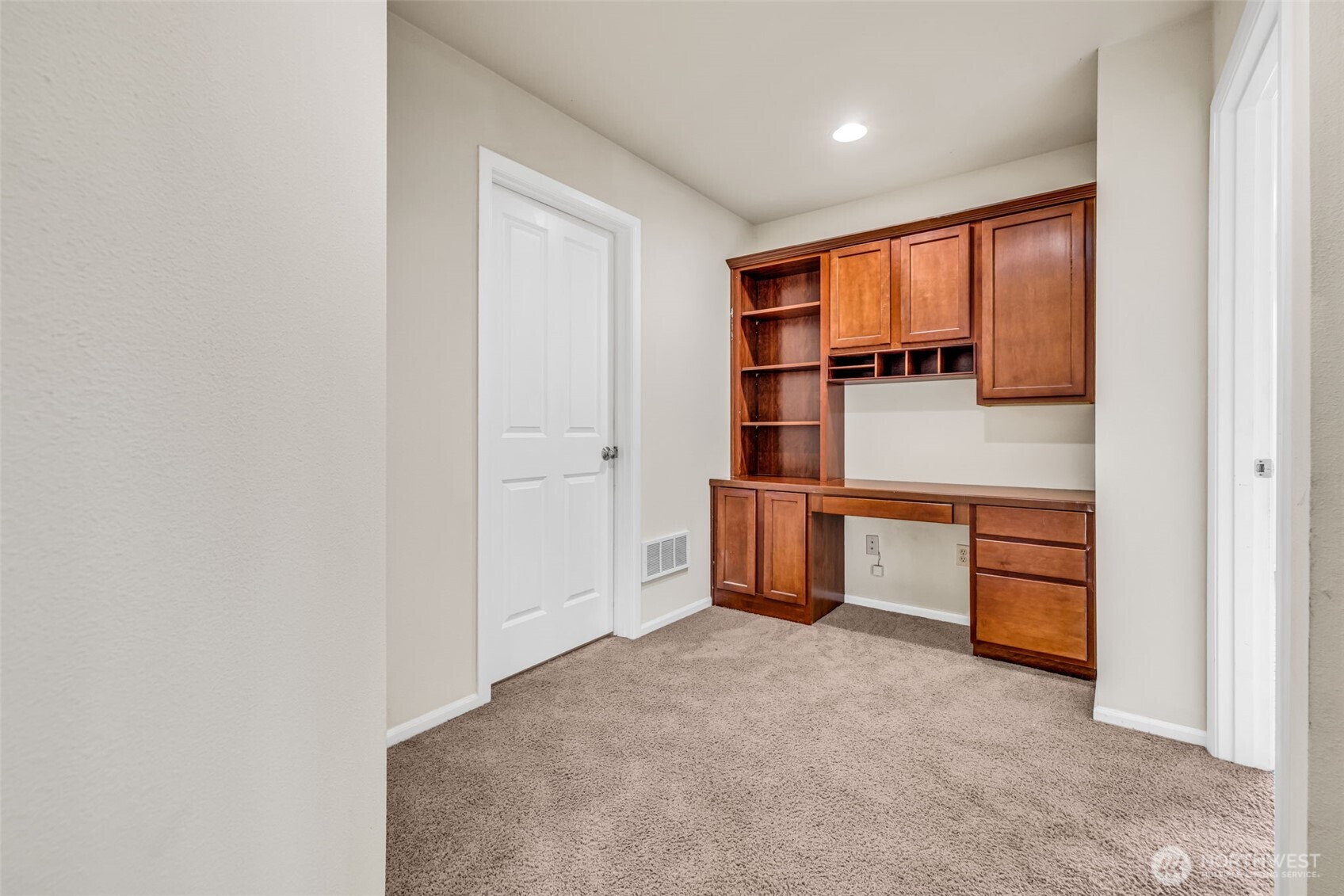 6048 Park Street Property Photo 17