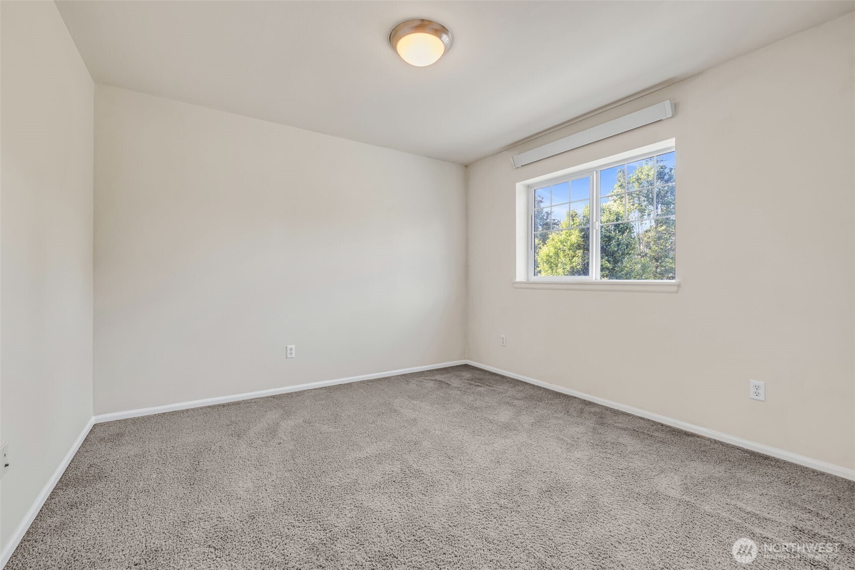 6048 Park Street Property Photo 25