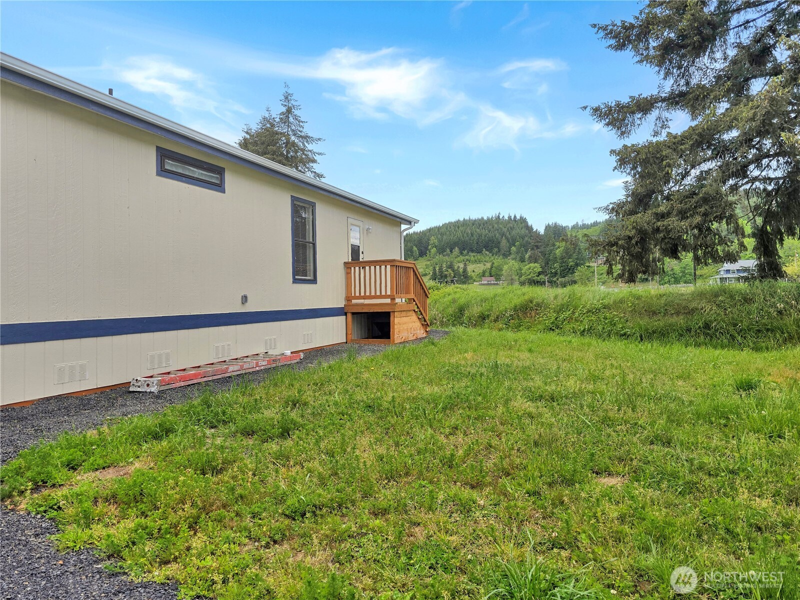 100 Heidger Lane Property Photo 4