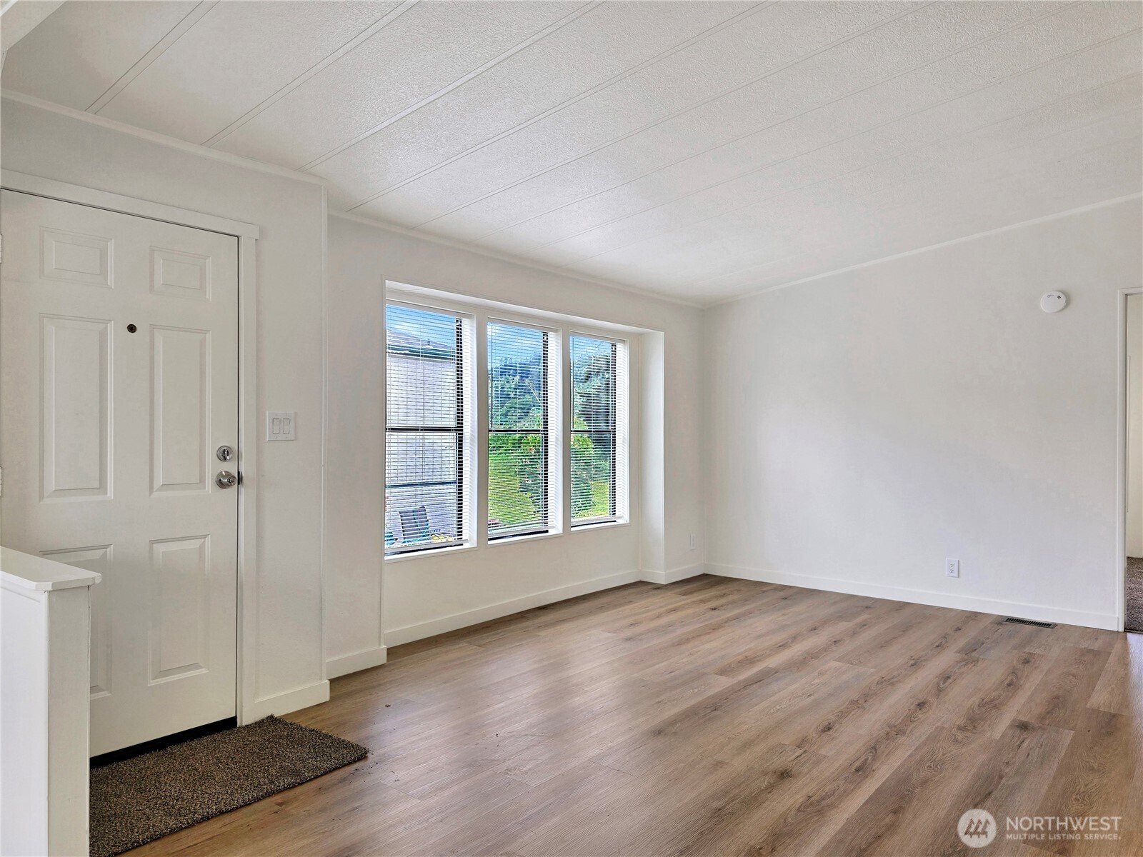 100 Heidger Lane Property Photo 8