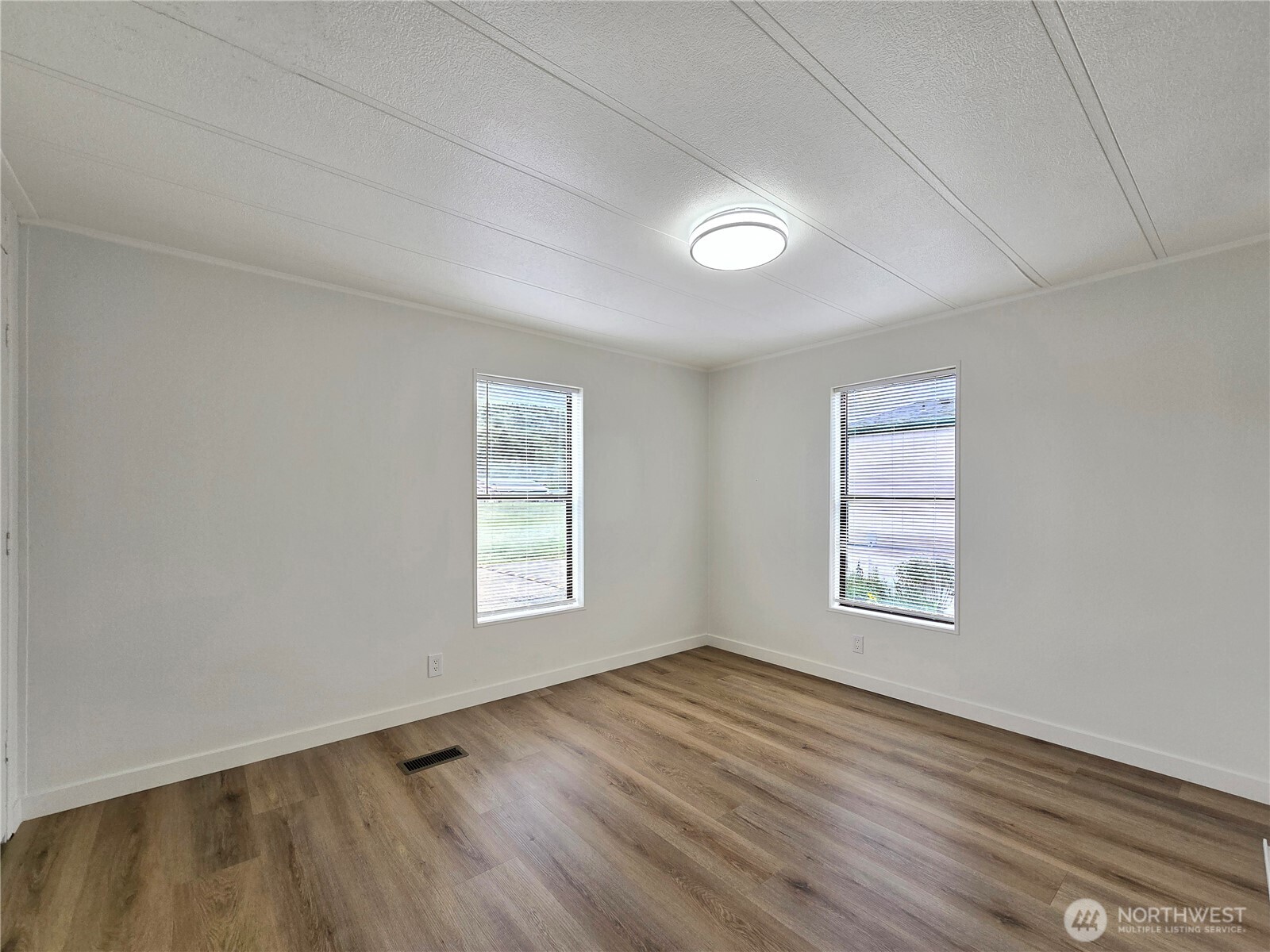 100 Heidger Lane Property Photo 13