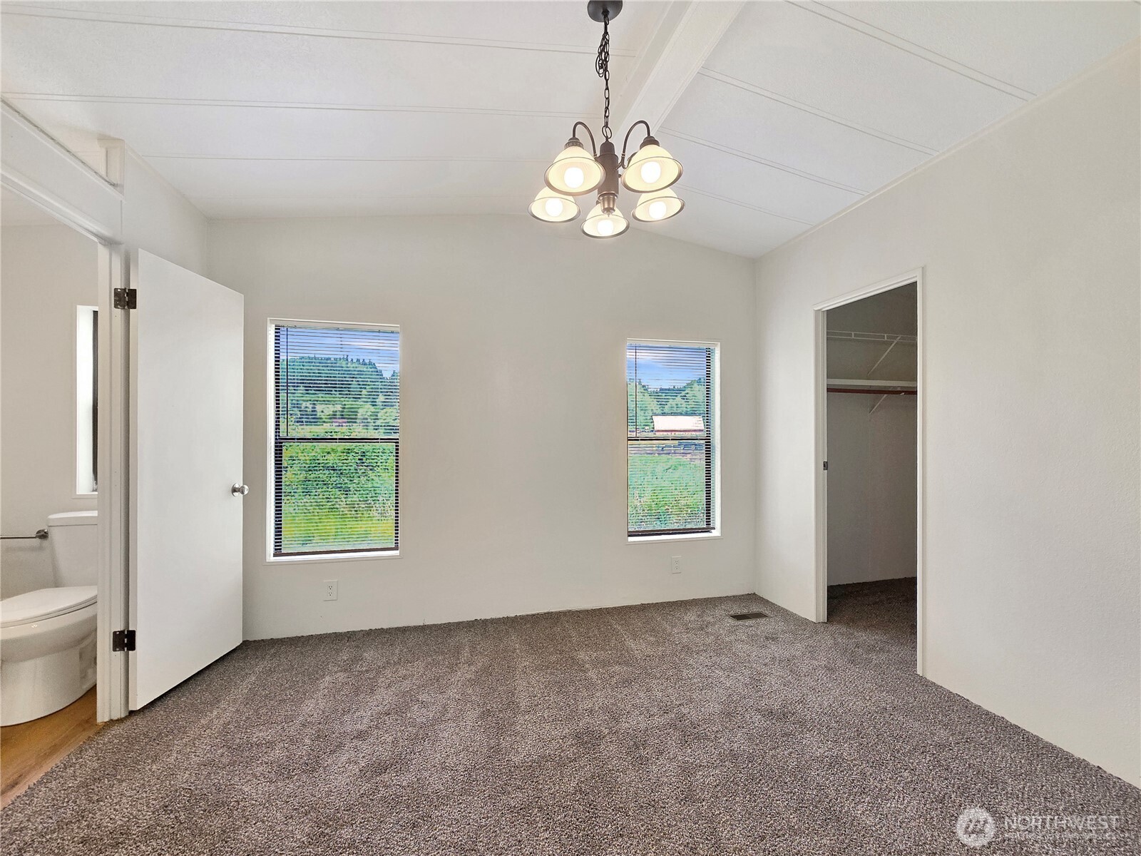 100 Heidger Lane Property Photo 15