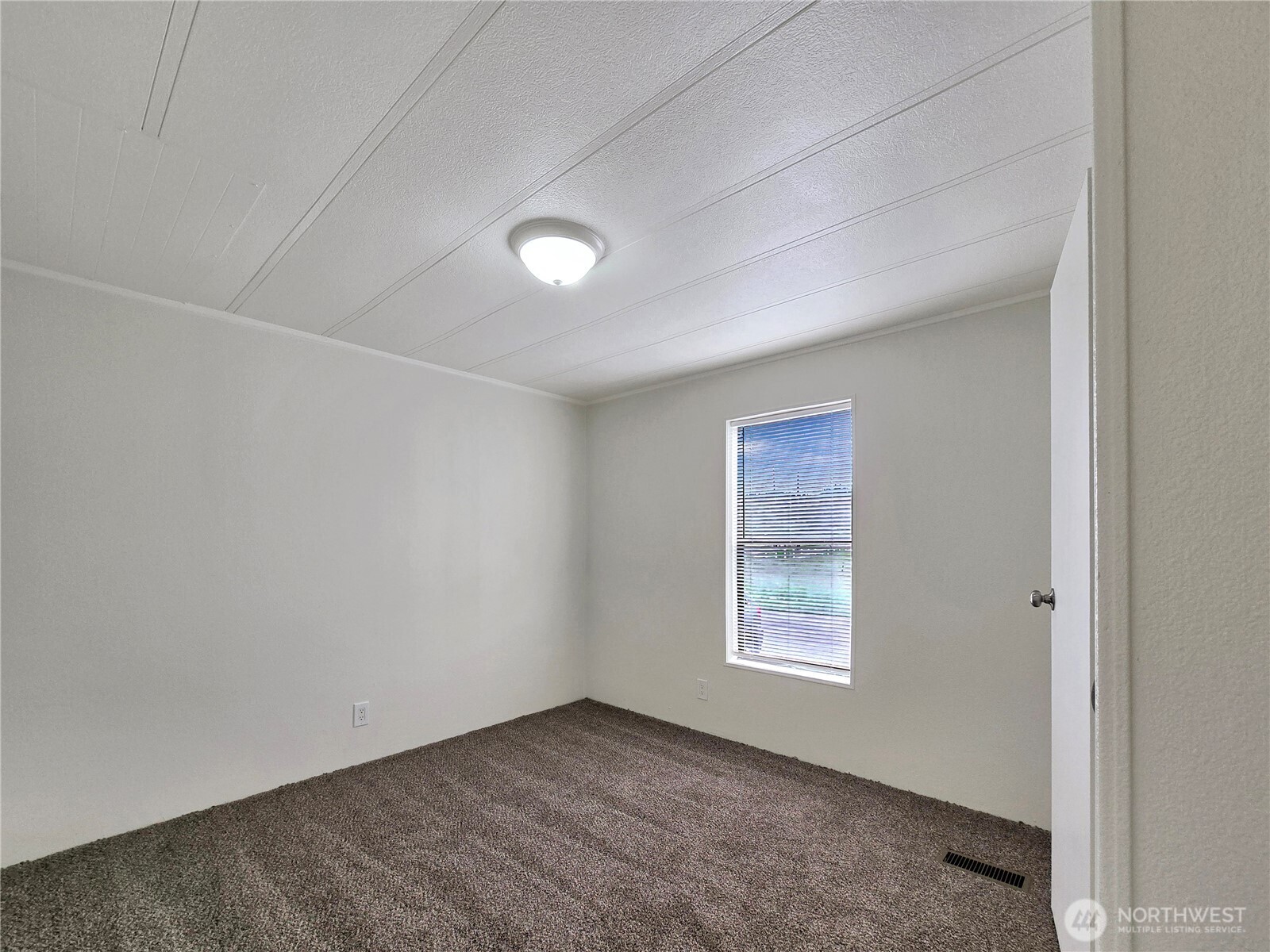 100 Heidger Lane Property Photo 16
