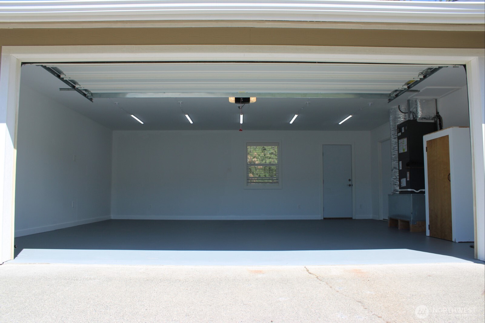 2 Oakes Drive Property Photo 2