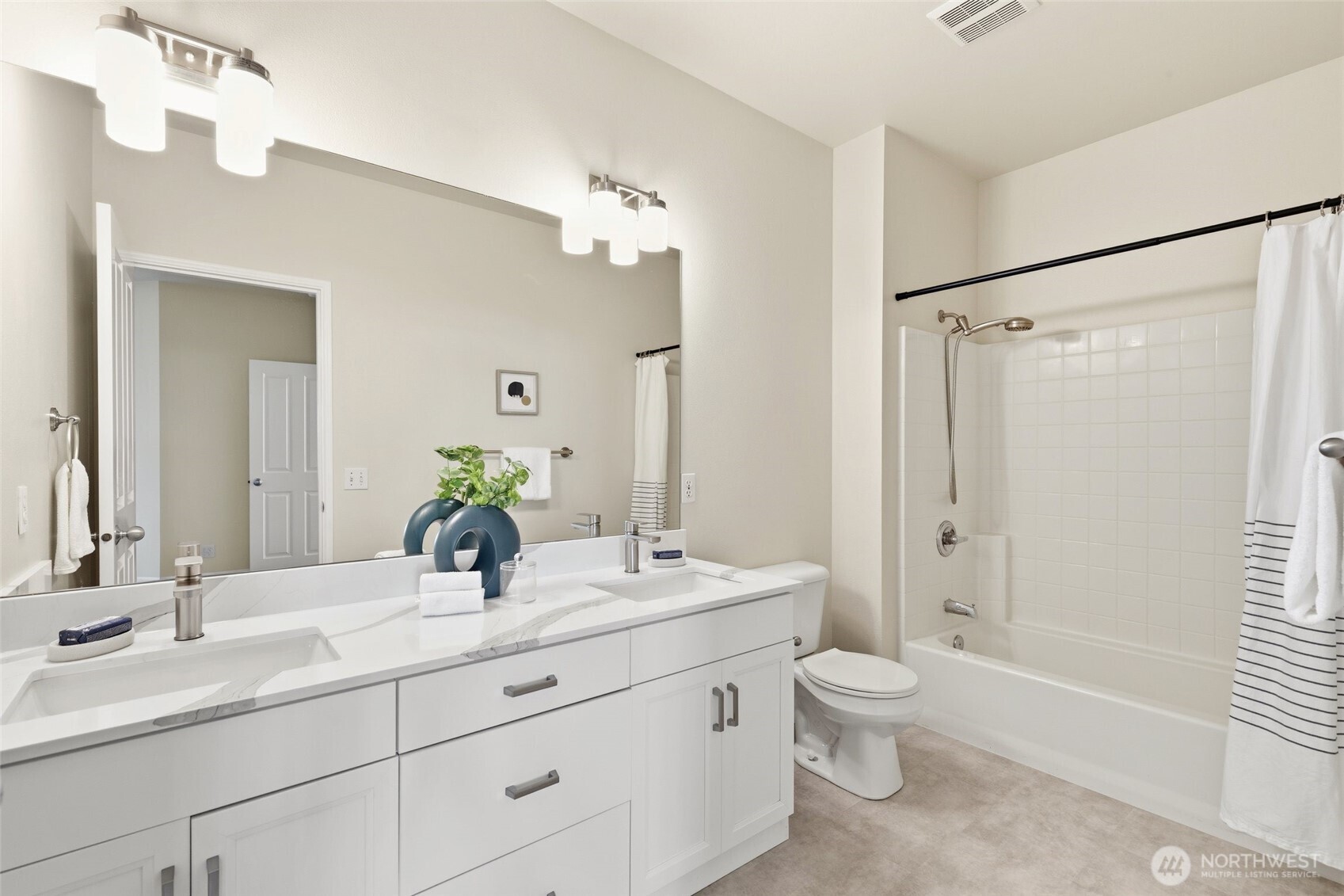 551 241st Lane Property Photo 18