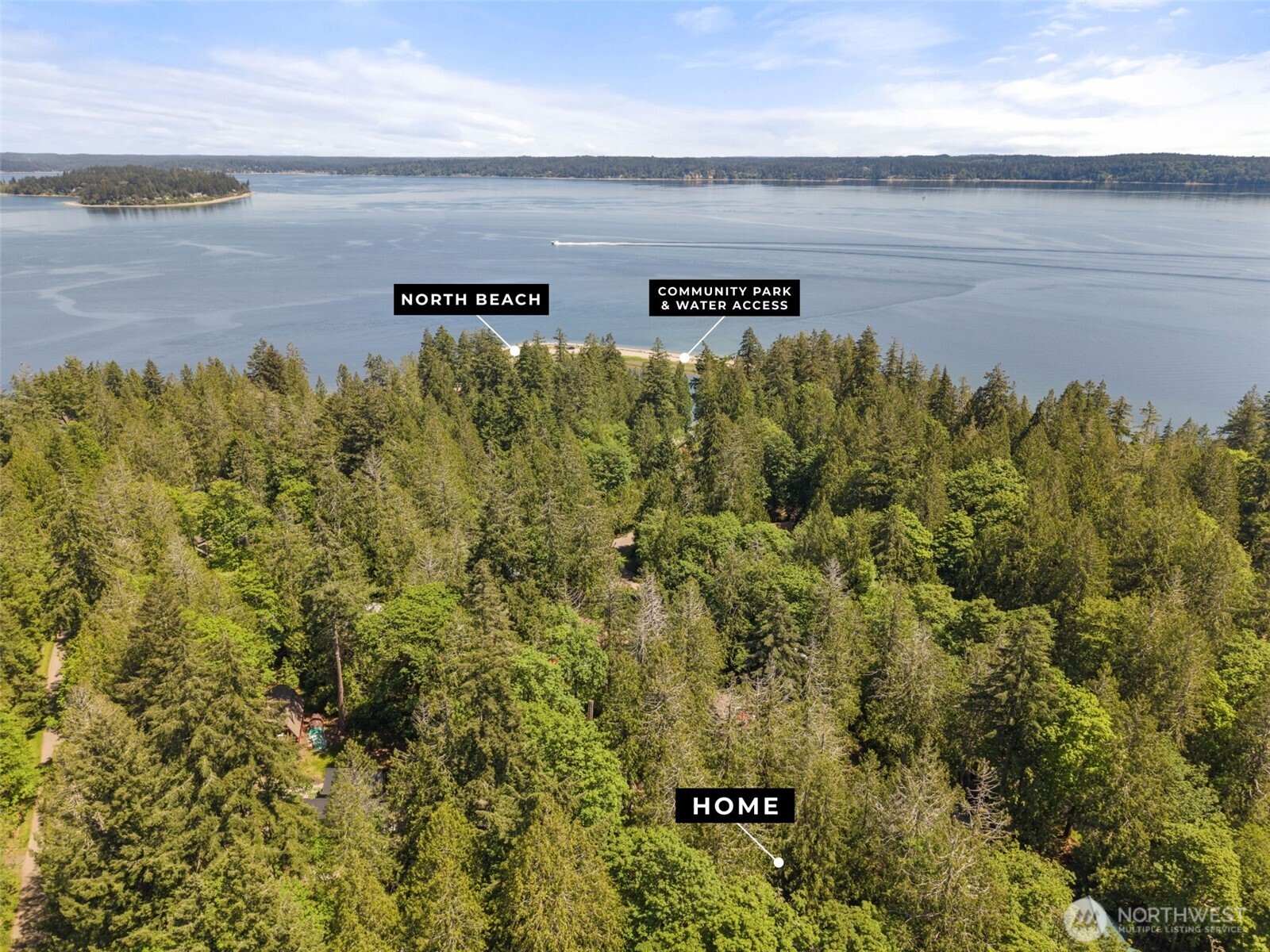 431 E Pointes Drive Property Photo 3