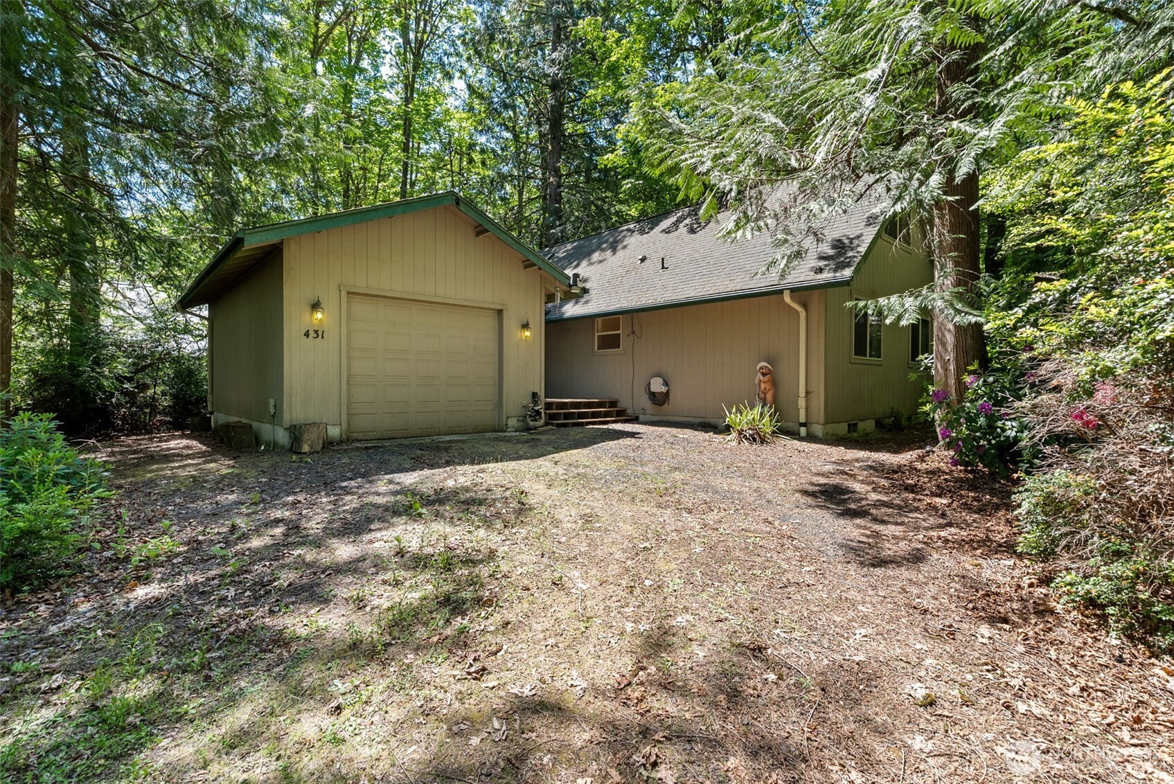 431 E Pointes Drive Property Photo 40